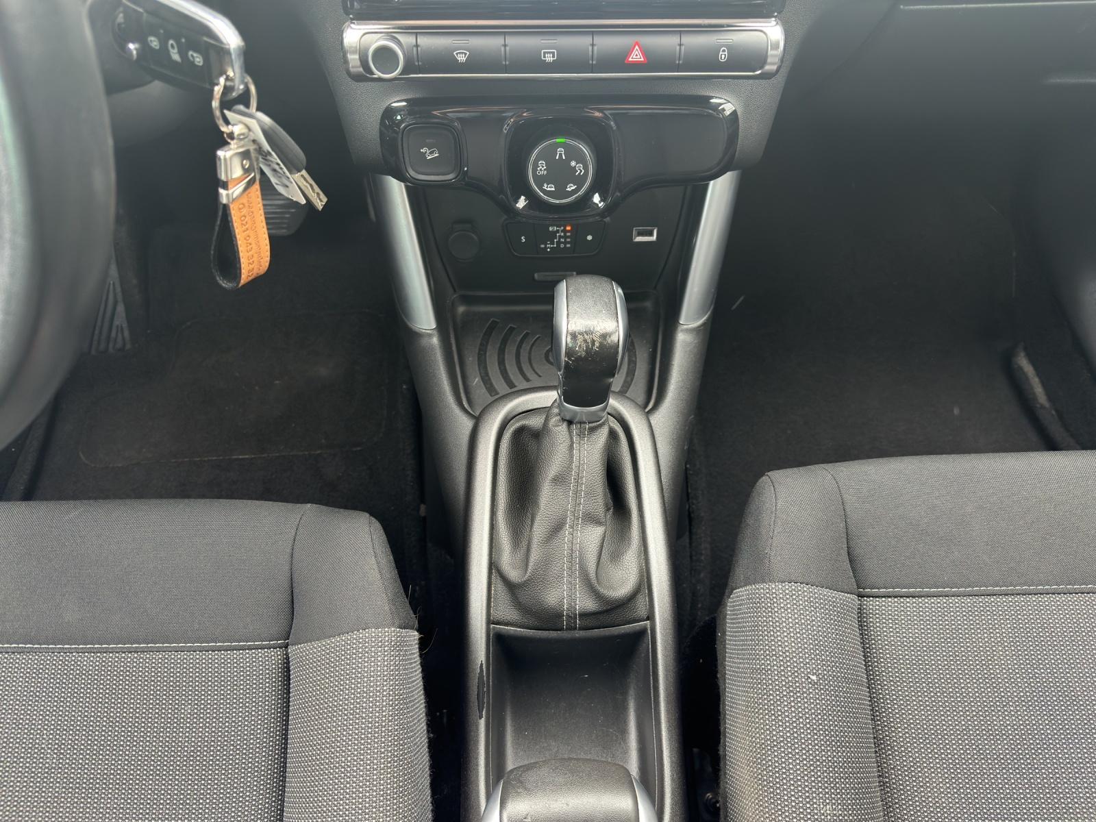 CITROEN C3 Aircross 1.2 PureTech 110 Shine-image-14