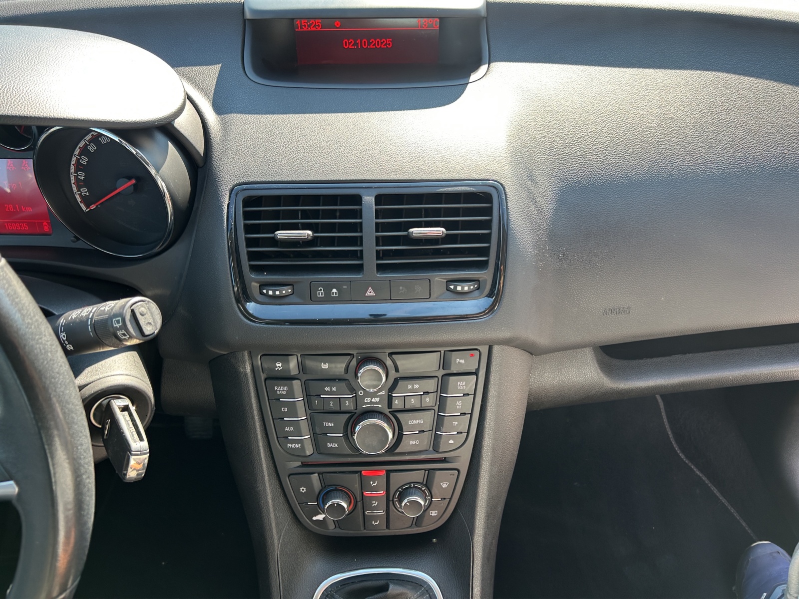 OPEL Meriva 1.4 Turbo-image-17