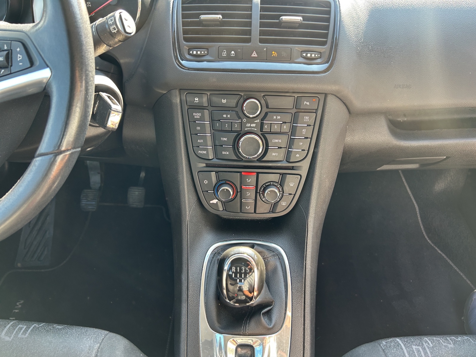 OPEL Meriva 1.4 Turbo-image-12