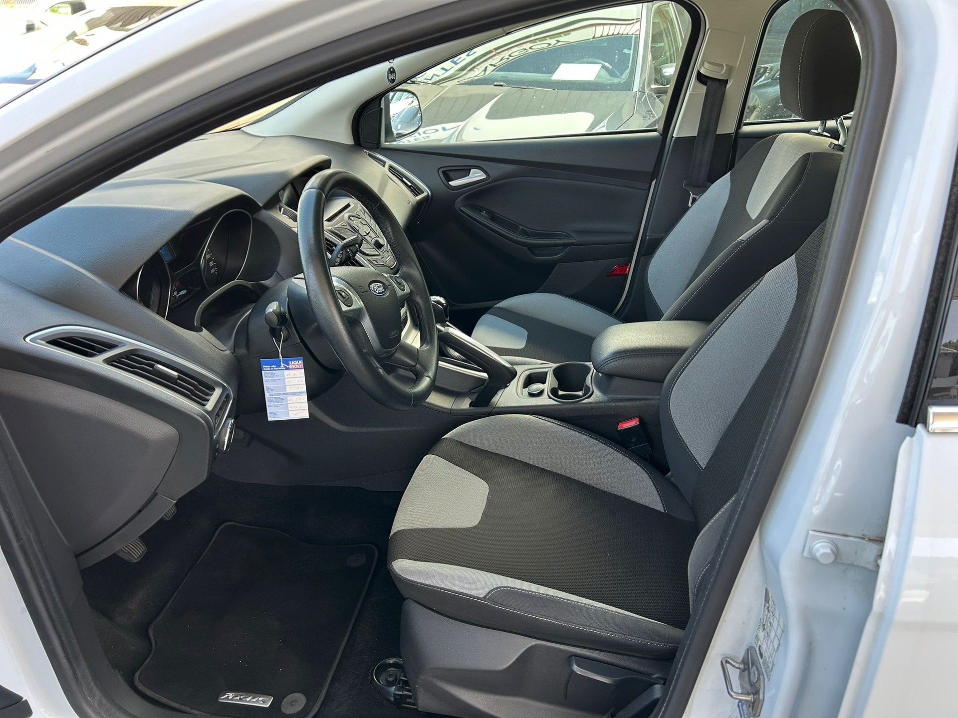 FORD Focus 1.0 SCTi Carving-image-6