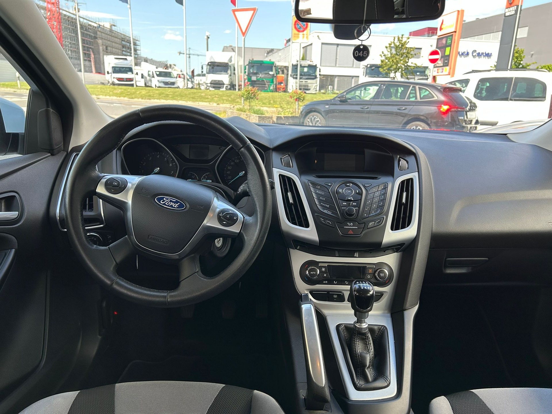 FORD Focus 1.0 SCTi Carving-image-5
