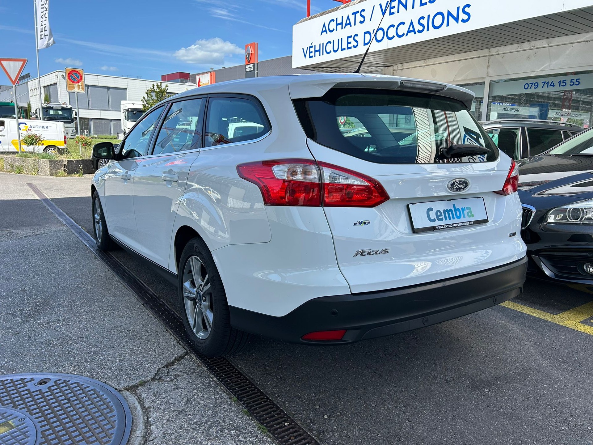 FORD Focus 1.0 SCTi Carving-image-2
