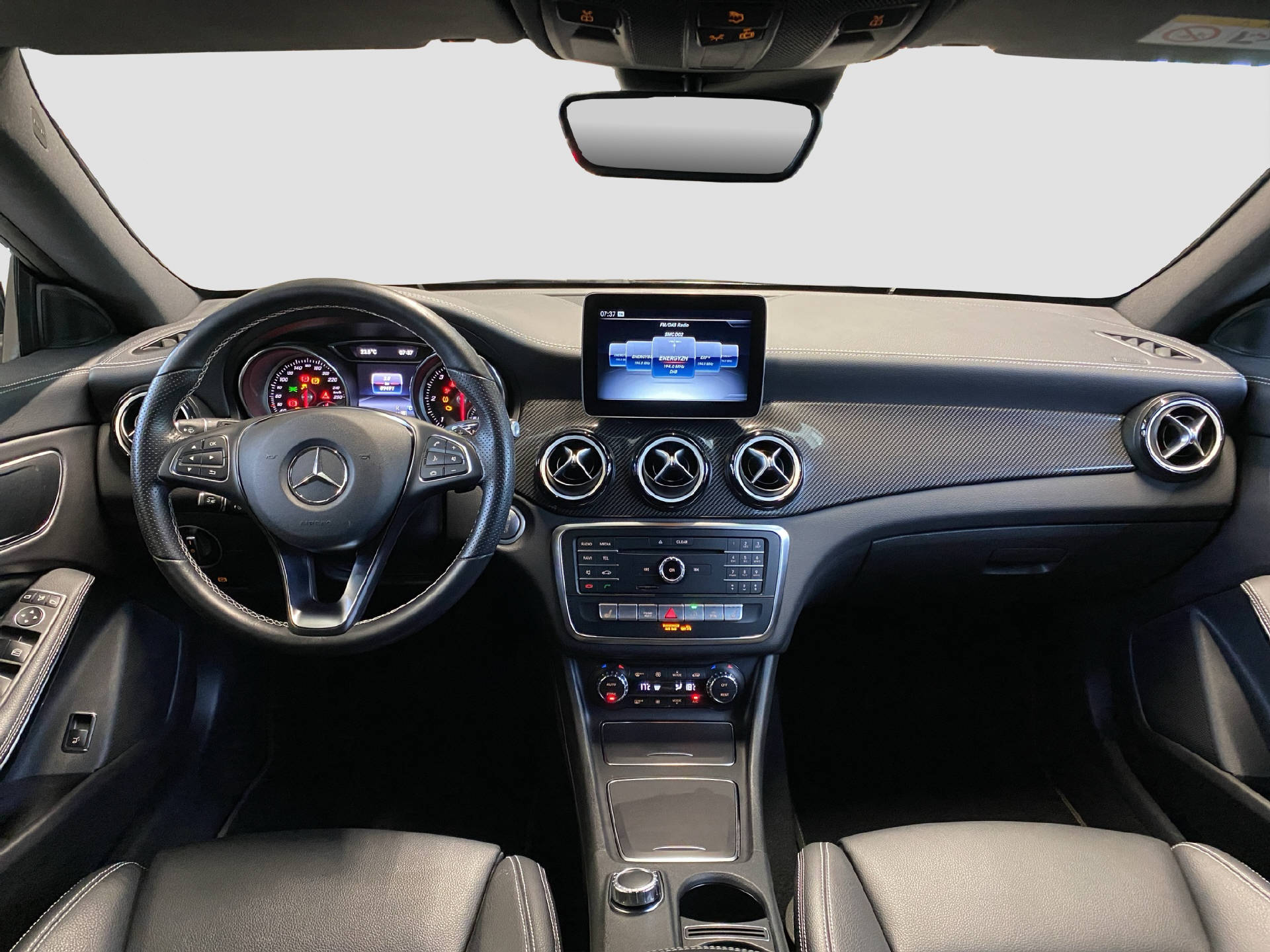 MERCEDES-BENZ CLA 200 d 4M Shooting Brake Swiss Star-image-7