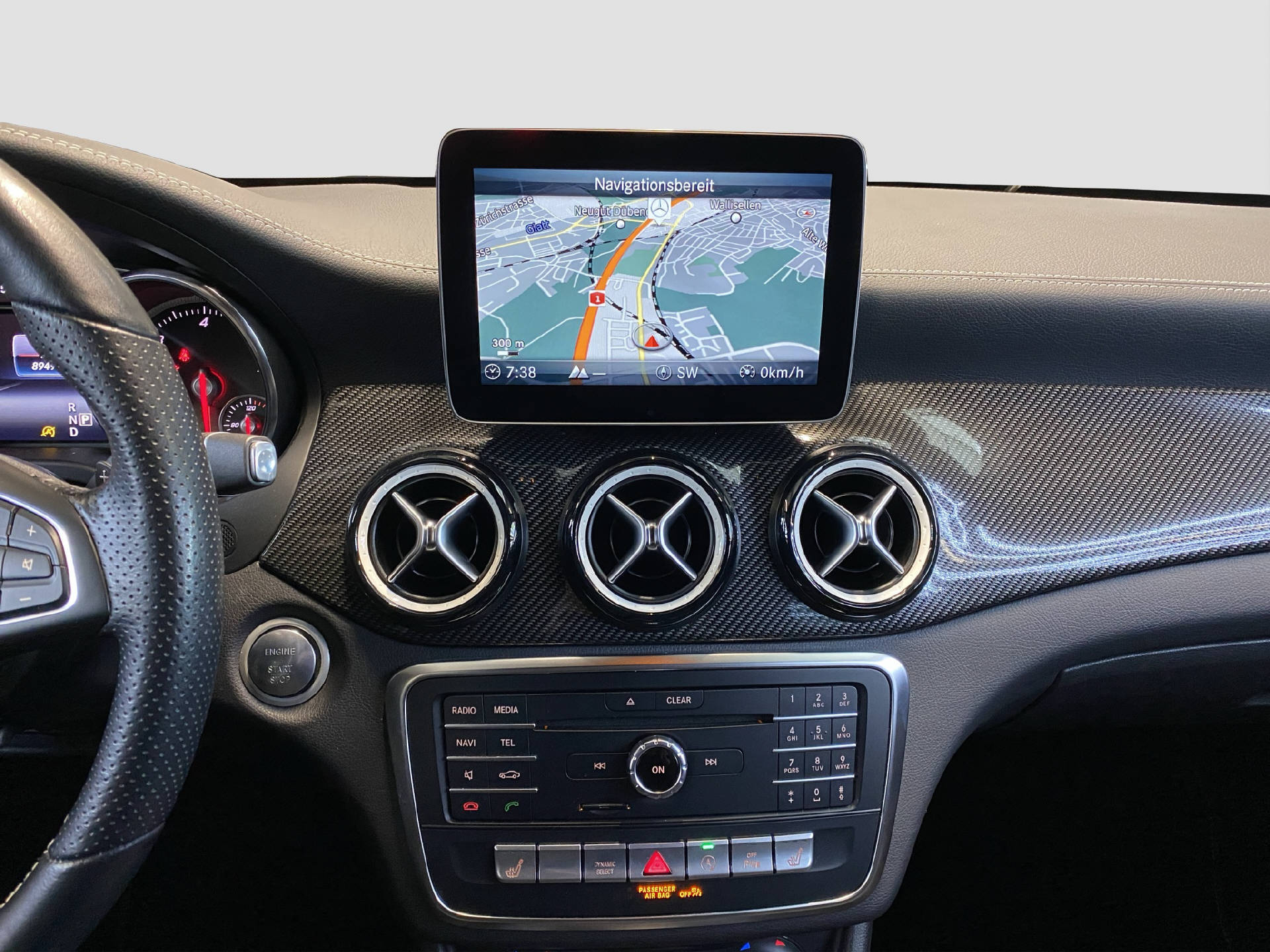 MERCEDES-BENZ CLA 200 d 4M Shooting Brake Swiss Star-image-10