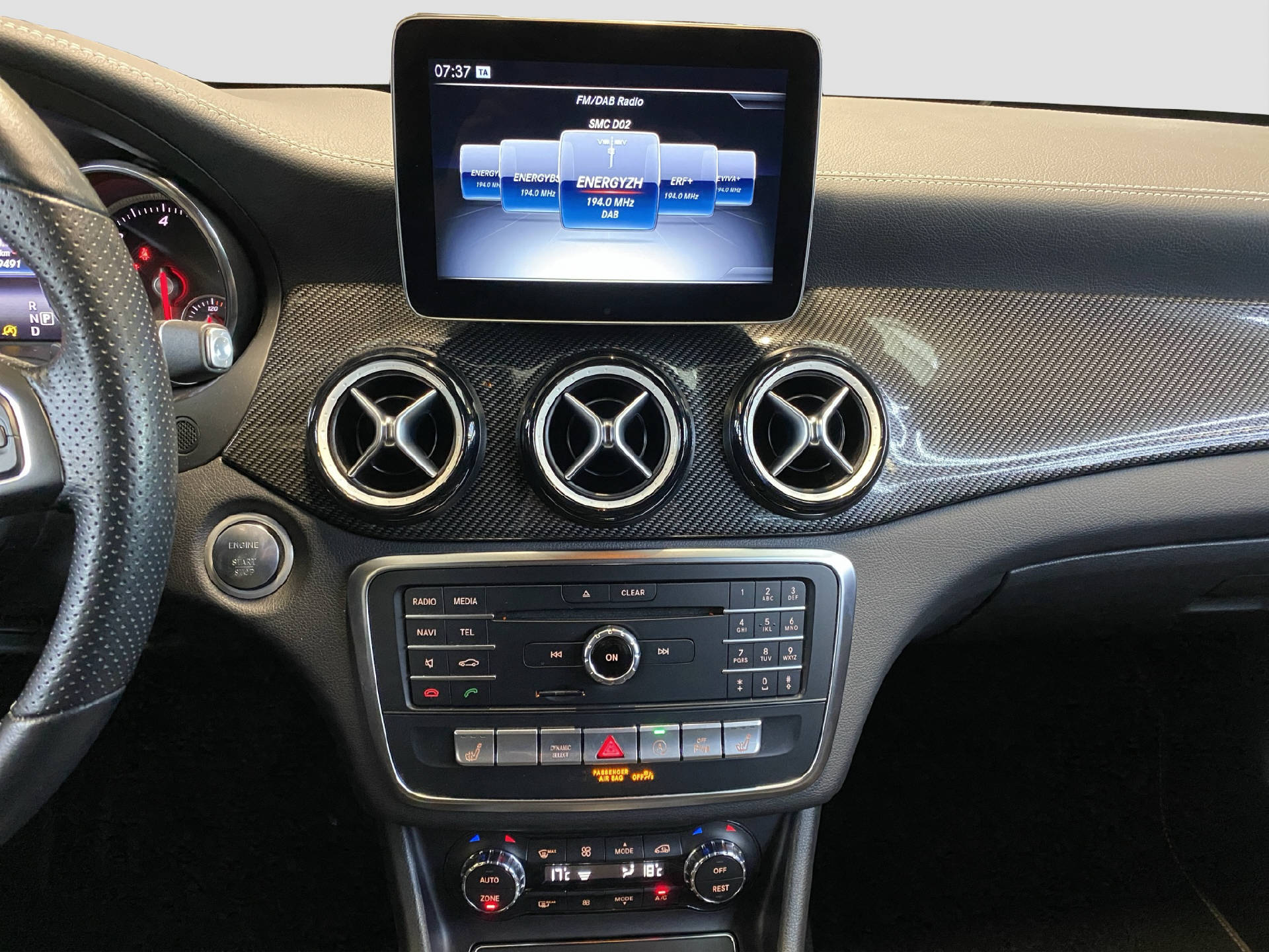 MERCEDES-BENZ CLA 200 d 4M Shooting Brake Swiss Star-image-9