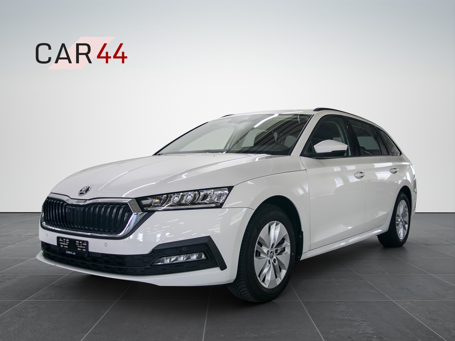 SKODA Octavia Combi 2.0 TDI DSG Ambition 4x4-image-0