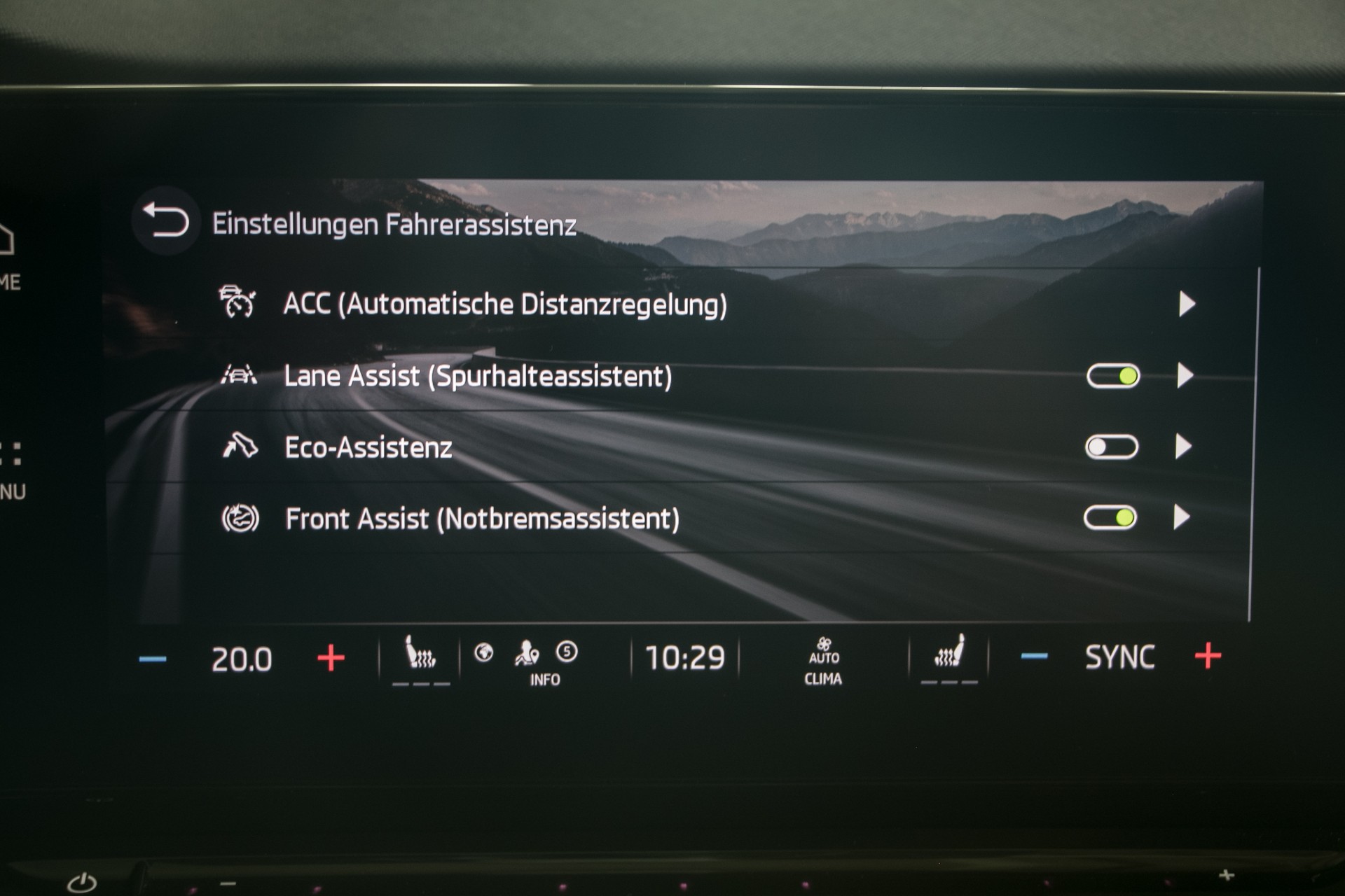 SKODA Octavia Combi 2.0 TDI DSG Ambition 4x4-image-7