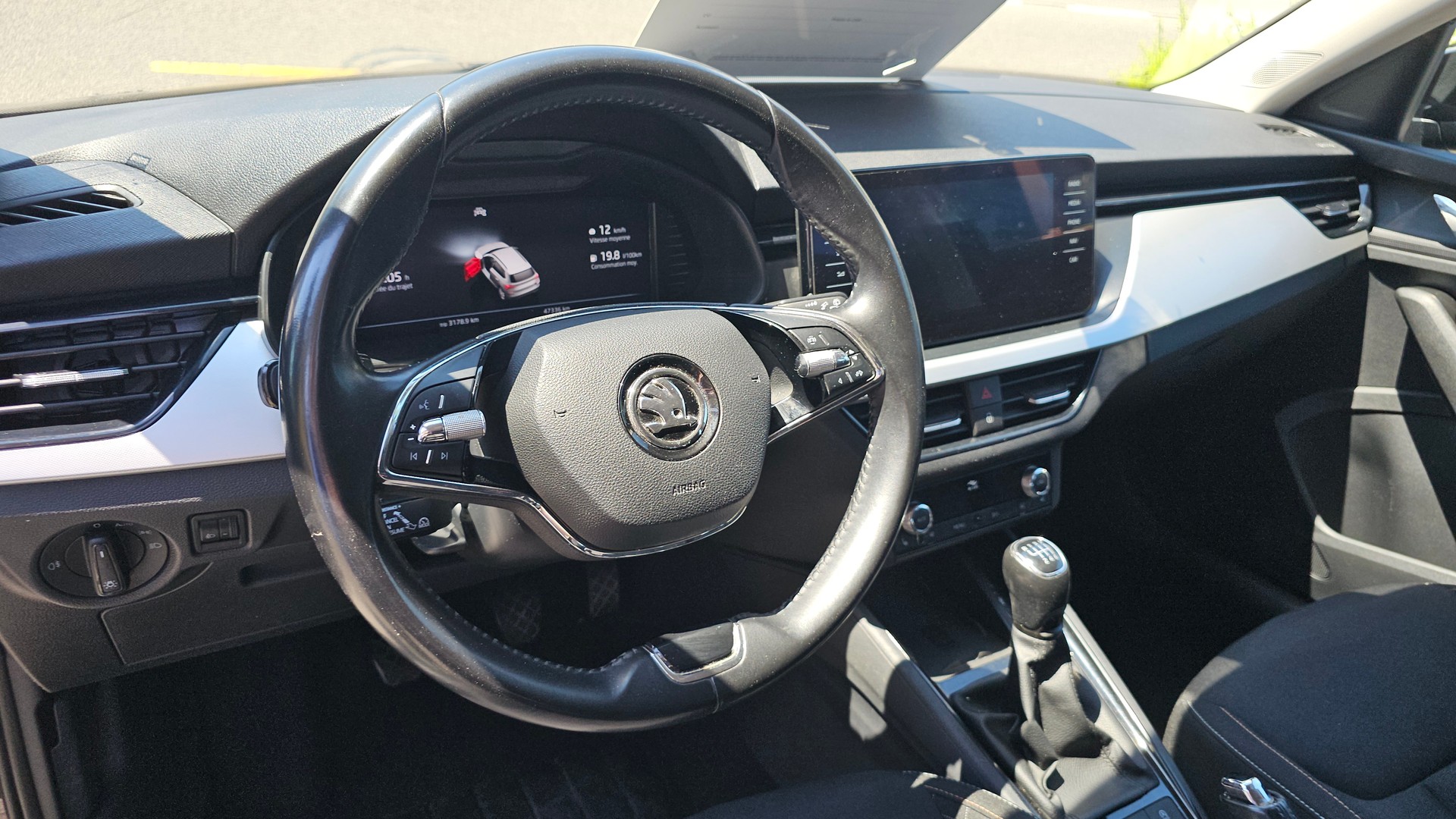 SKODA Kamiq 1.0 TSI Ambition-image-6
