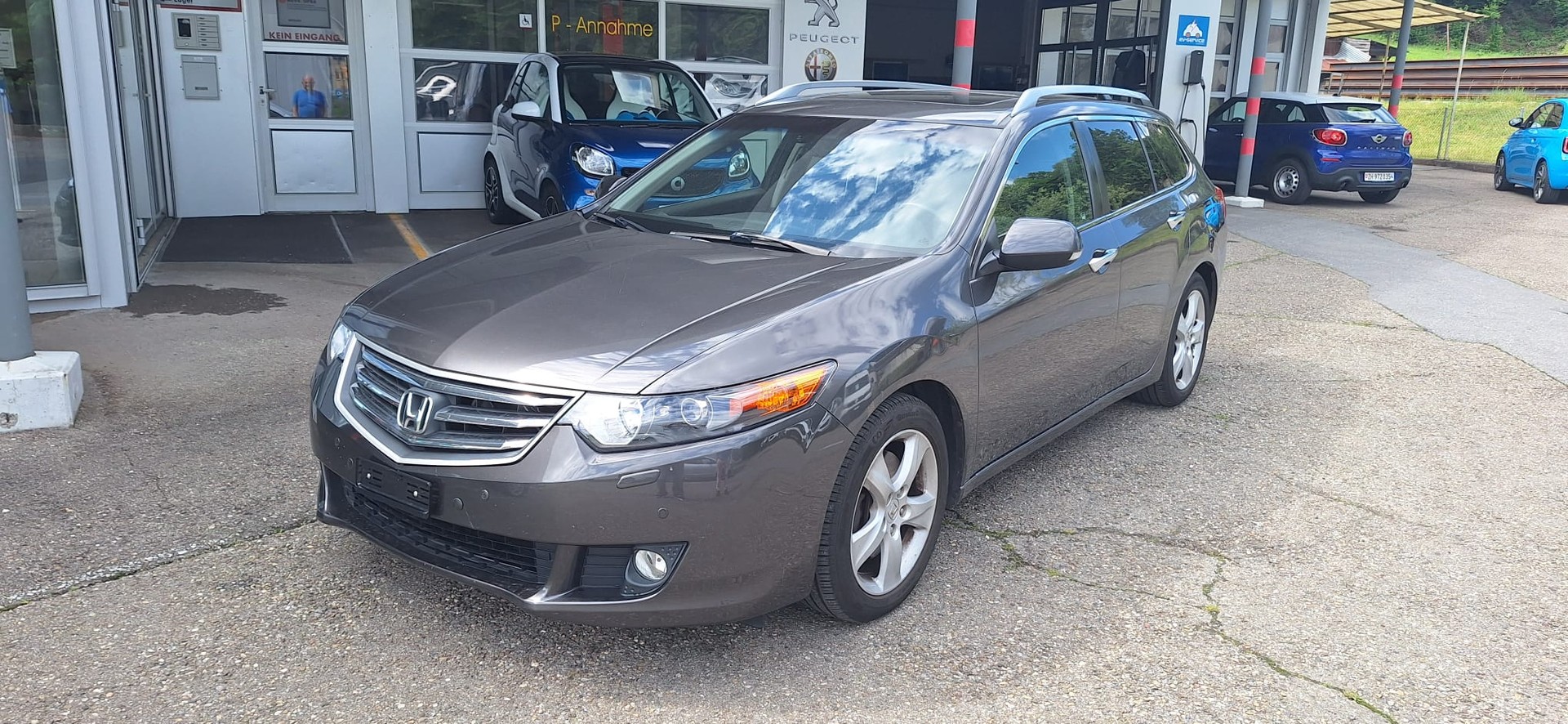 HONDA Accord Tourer 2.4i 16V Executive-Plus Automatic-image-0