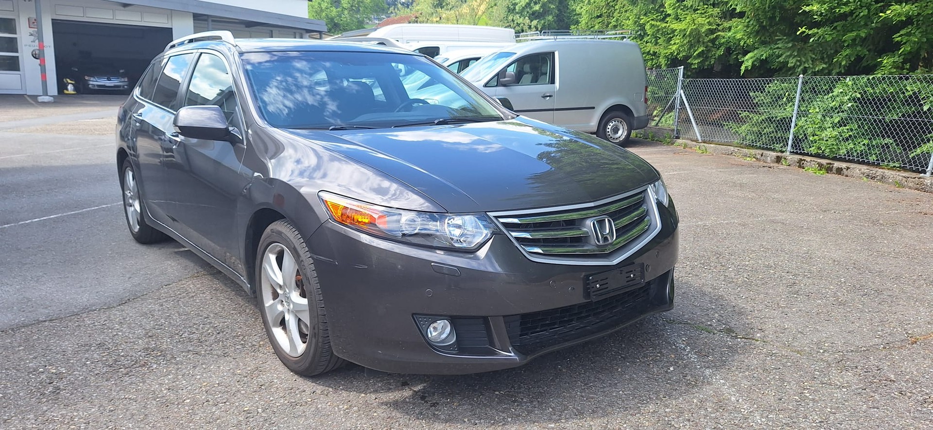 HONDA Accord Tourer 2.4i 16V Executive-Plus Automatic-image-1