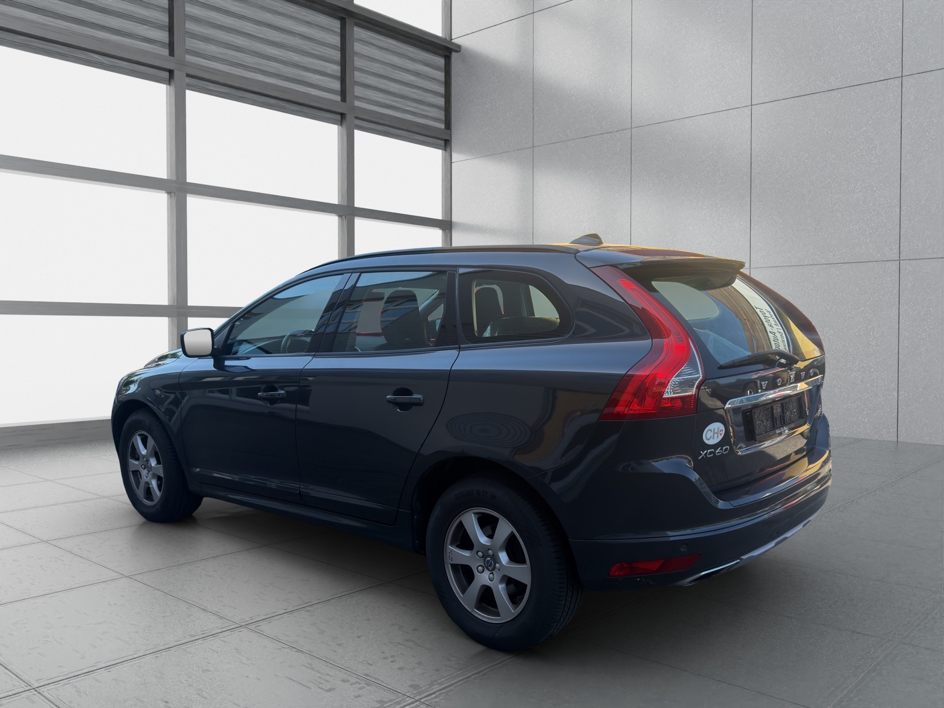 VOLVO XC60 D4 Momentum-image-5