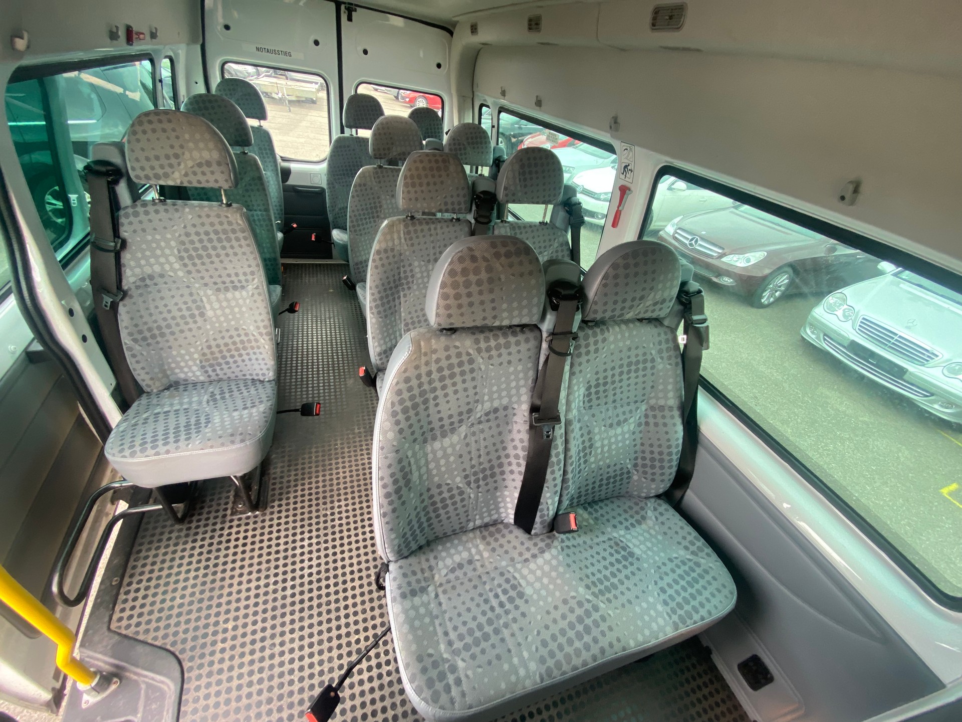 FORD Transit 350L 14 Plätze-image-12