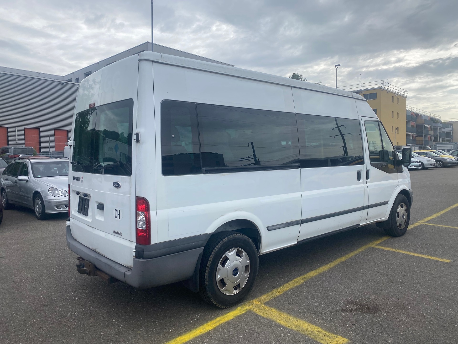FORD Transit 350L 14 Plätze-image-5
