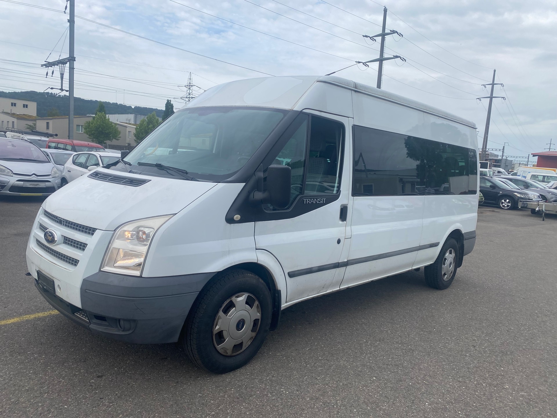 FORD Transit 350L 14 Plätze-image-1