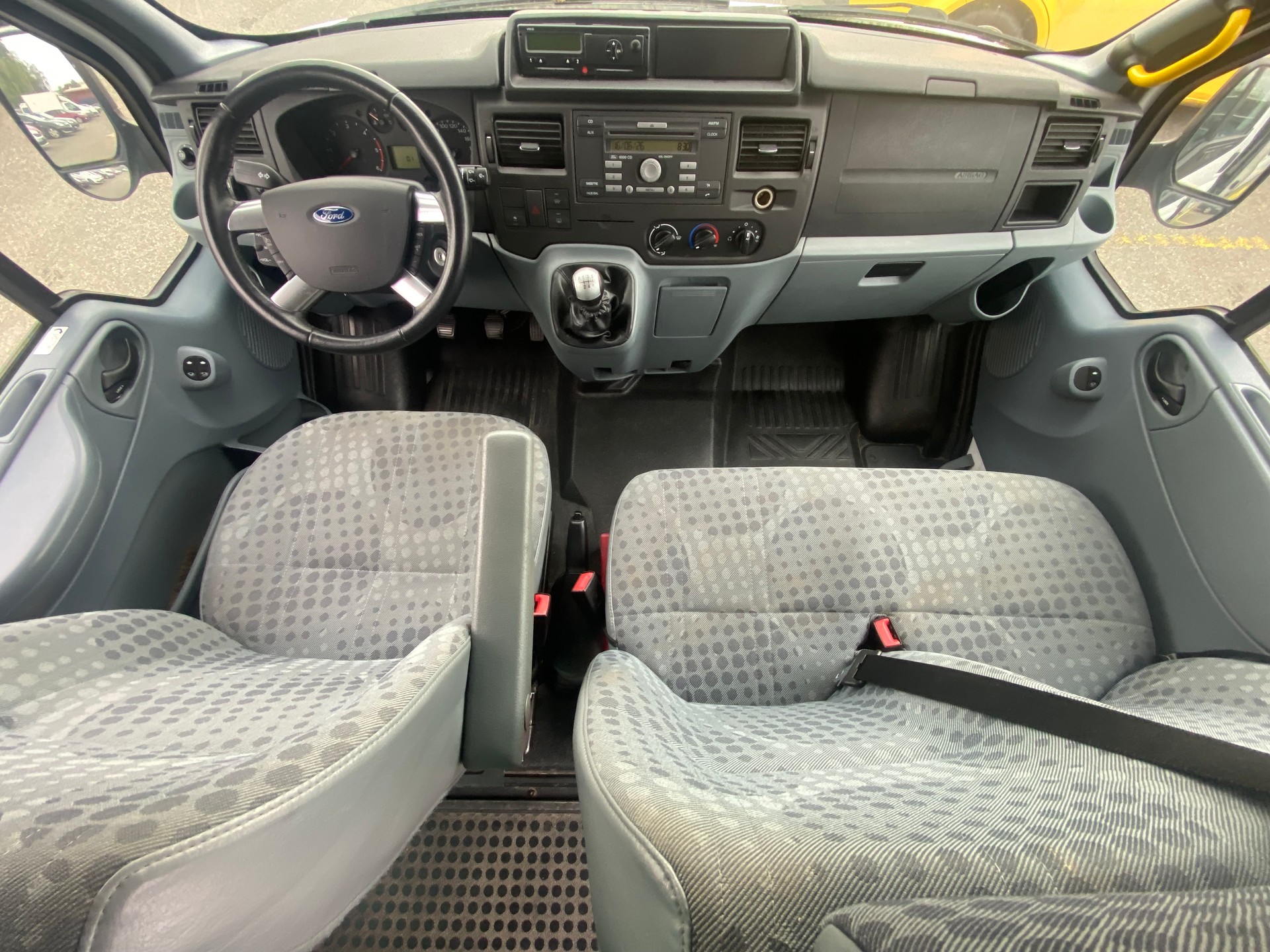 FORD Transit 350L 14 Plätze-image-11