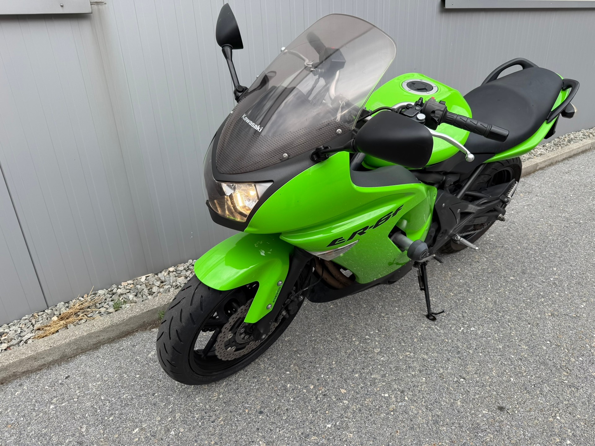 KAWASAKI ER-6 f ABS (25kw)-showroom-element-3