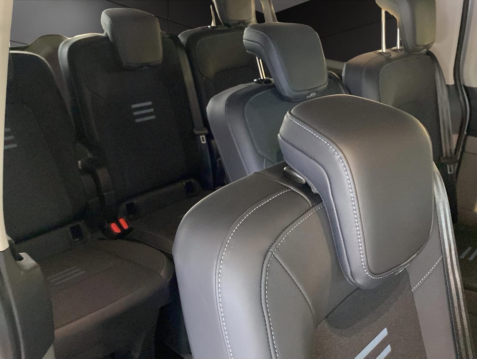 FORD Tourneo Bus 320 L1H1 Active Automat 4x4-image-20