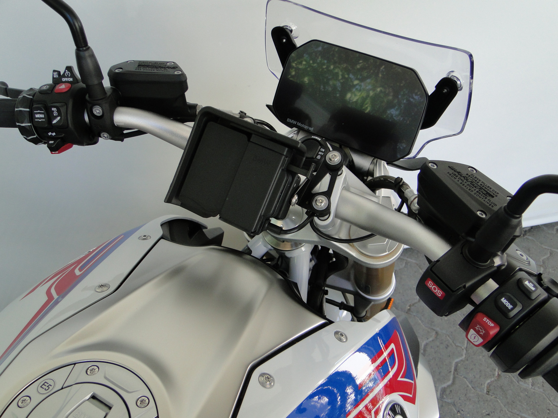 BMW R 1250 R-image-4