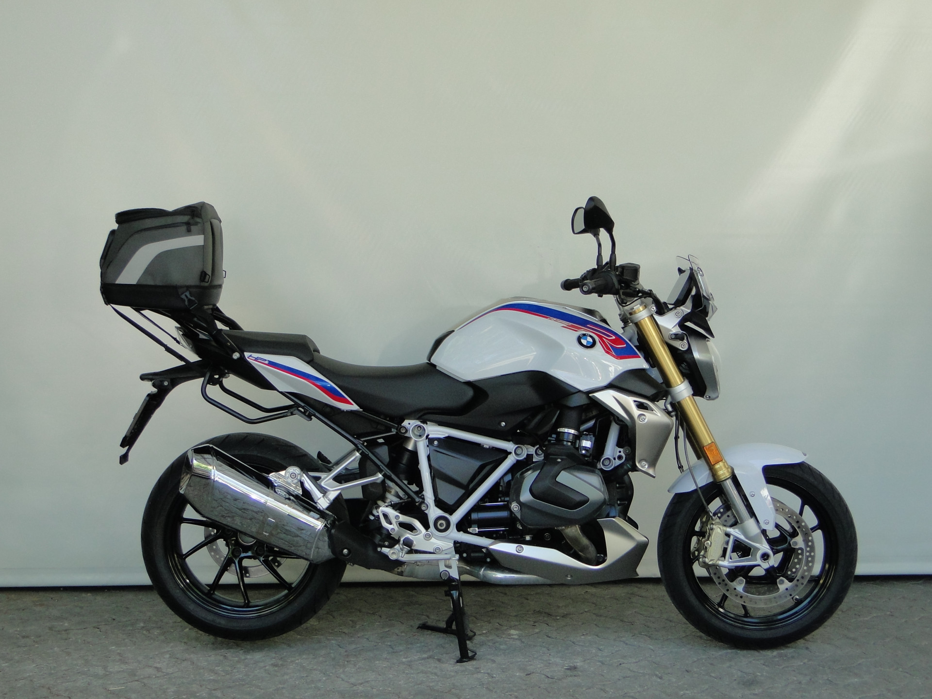 BMW R 1250 R-showroom-element-2
