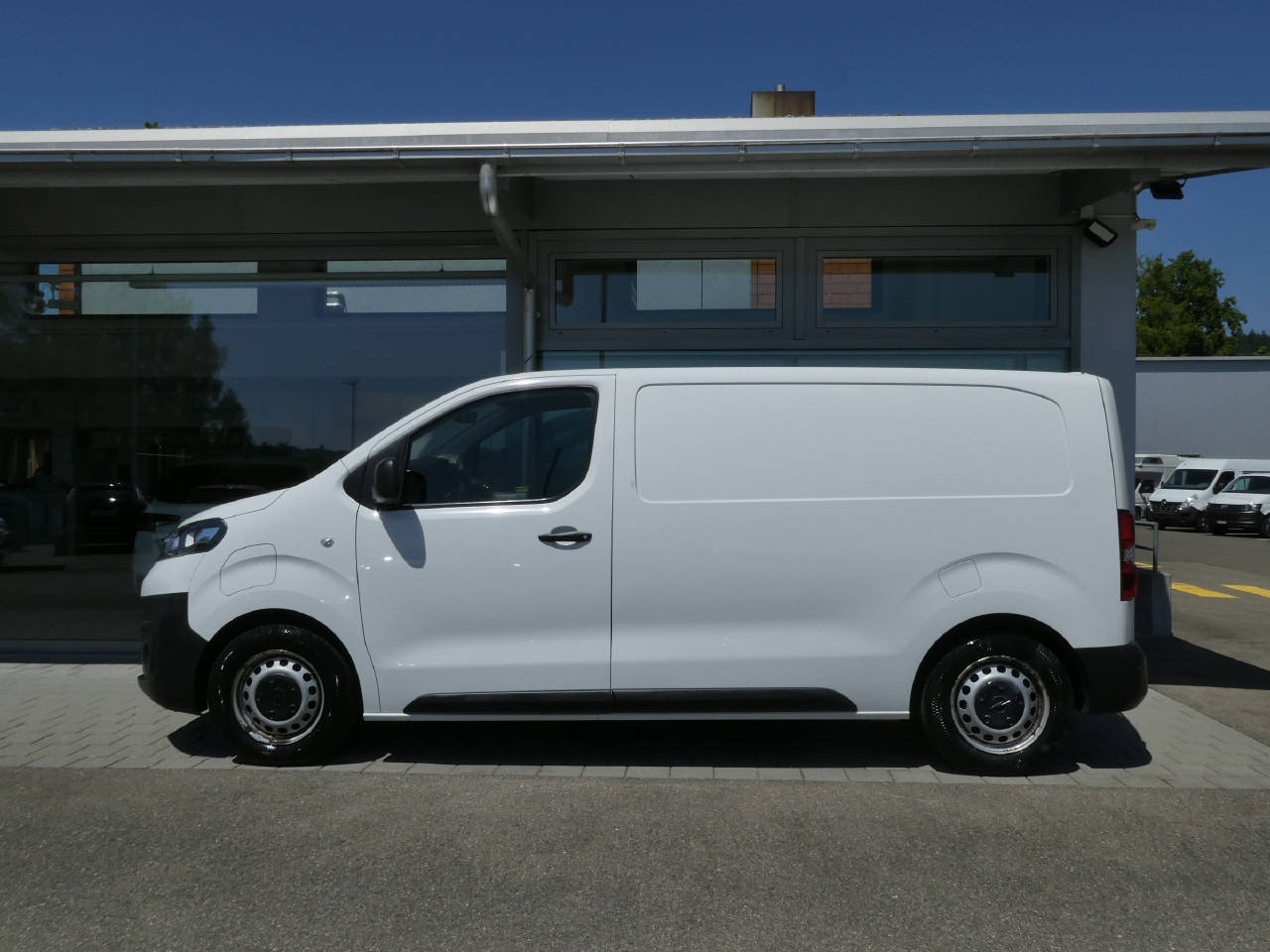 OPEL Vivaro-e Cargo 2.7 t M 75kWh Enjoy-image-6