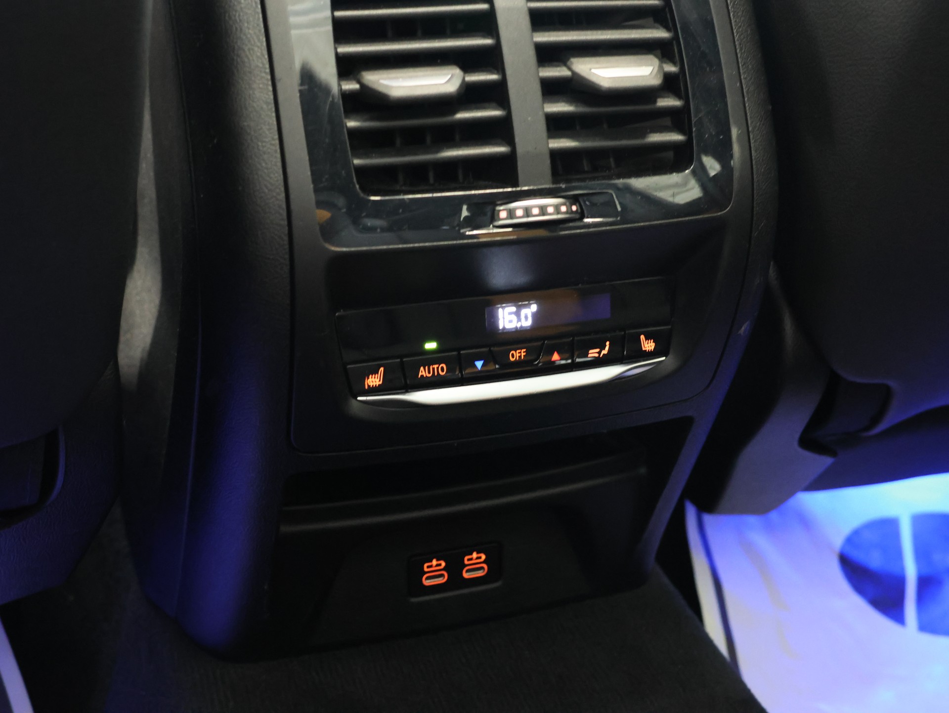 BMW X3 xDrive M Competition Steptronic *Auffällige Individualfarbe in Blau* *Harman Kardon* Panoramadach*-image-27