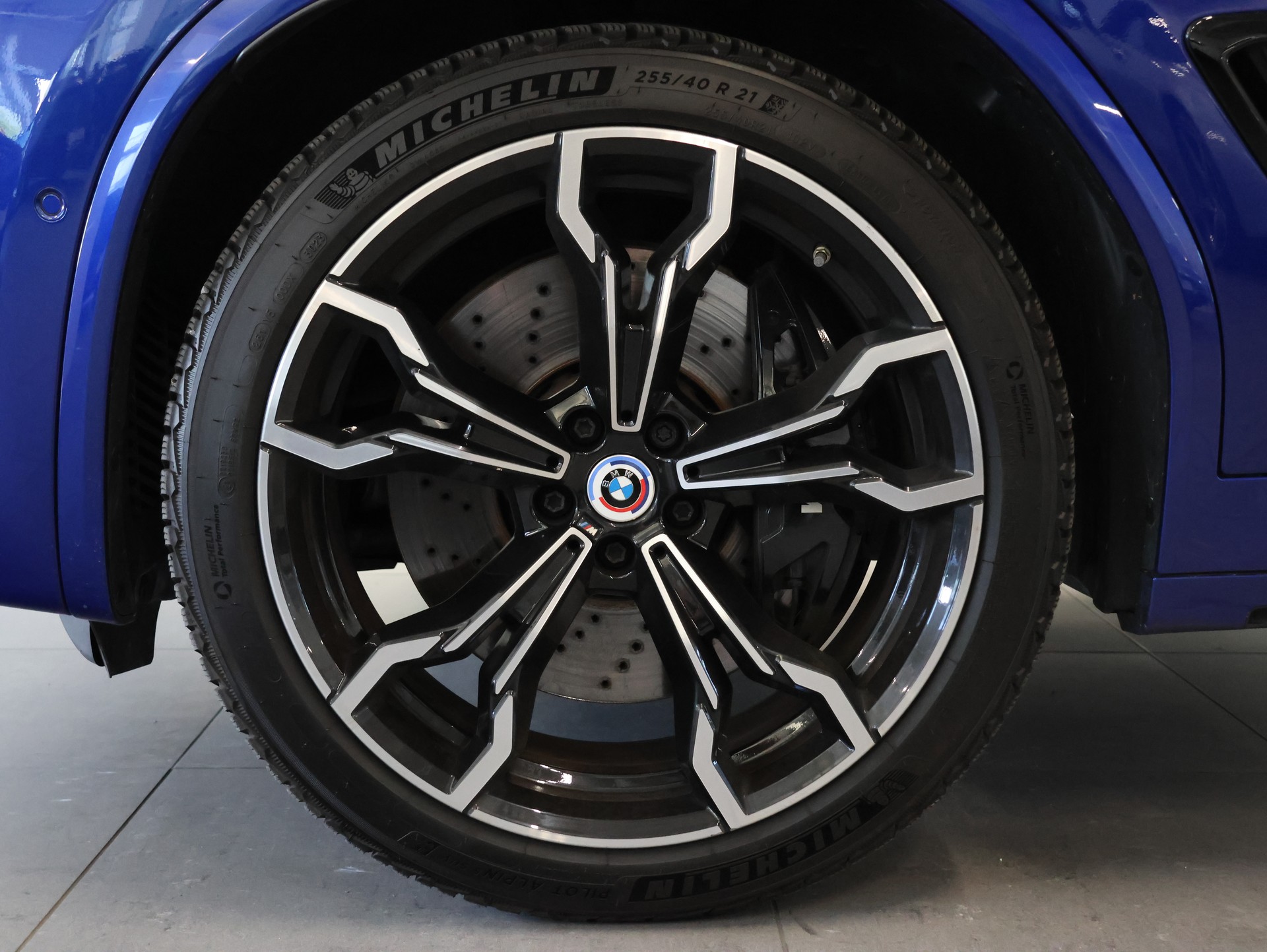 BMW X3 xDrive M Competition Steptronic *Auffällige Individualfarbe in Blau* *Harman Kardon* Panoramadach*-image-8