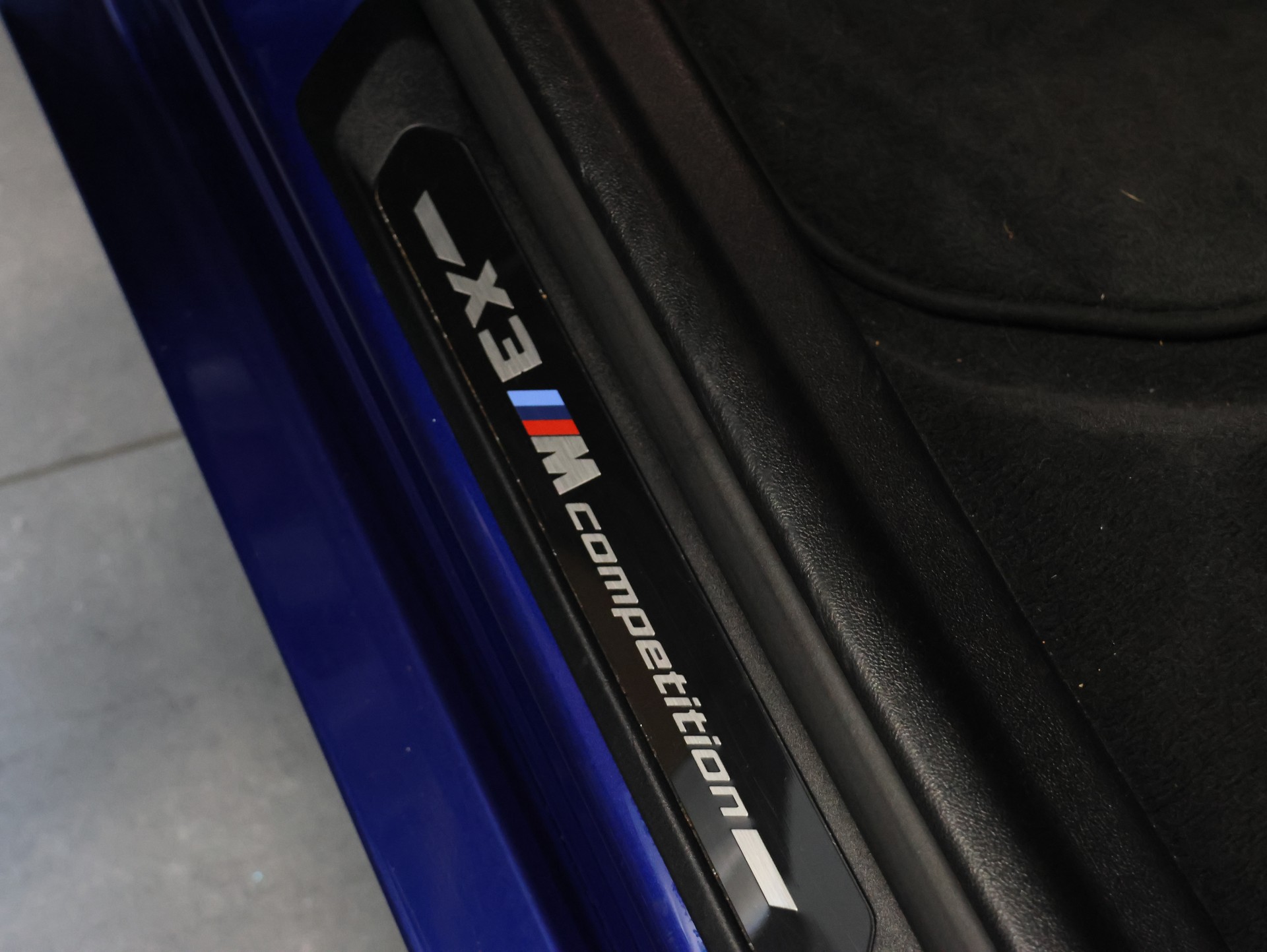 BMW X3 xDrive M Competition Steptronic *Auffällige Individualfarbe in Blau* *Harman Kardon* Panoramadach*-image-10