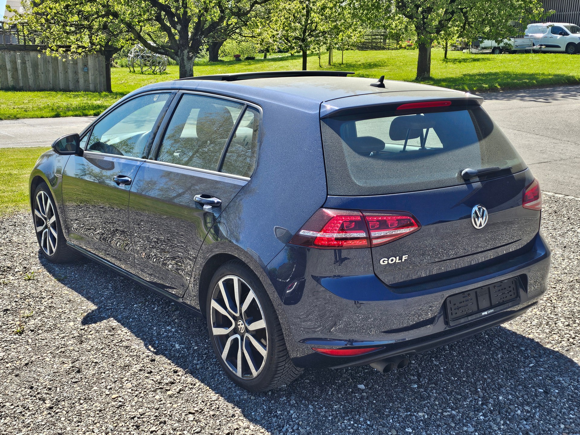 VW Golf 1.4 TSI Edition 40-image-2