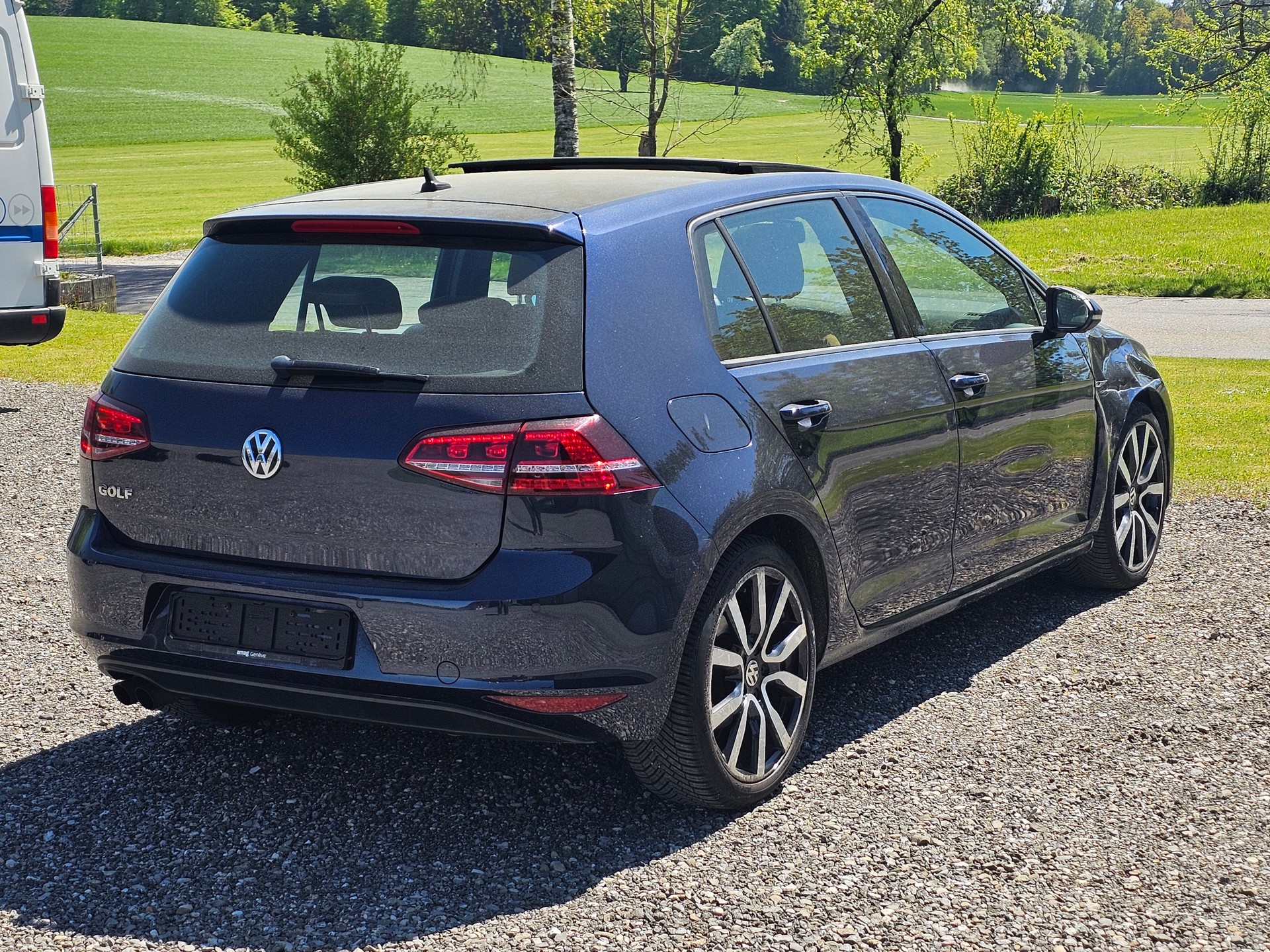 VW Golf 1.4 TSI Edition 40-image-5