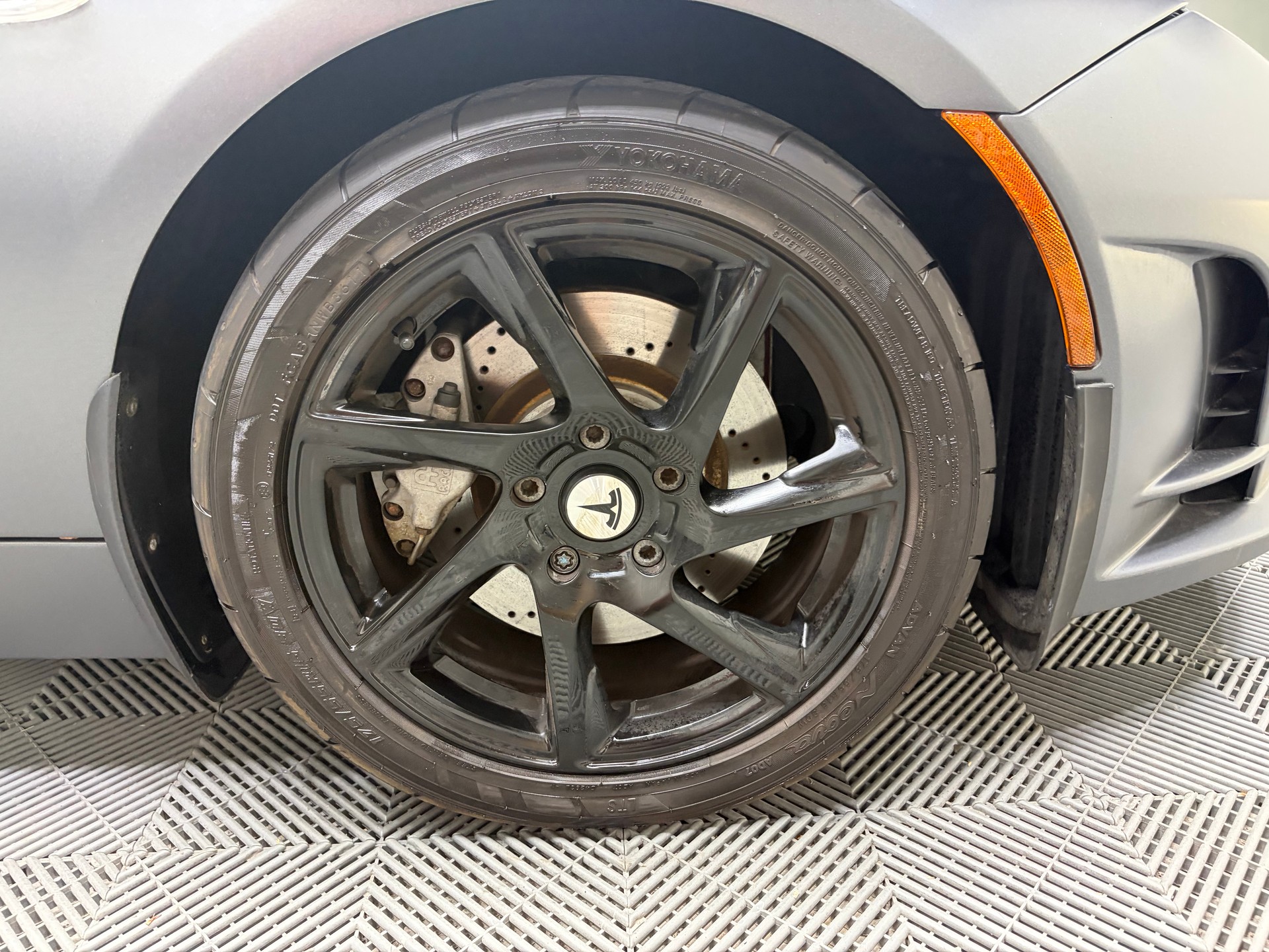 TESLA Roadster-image-28