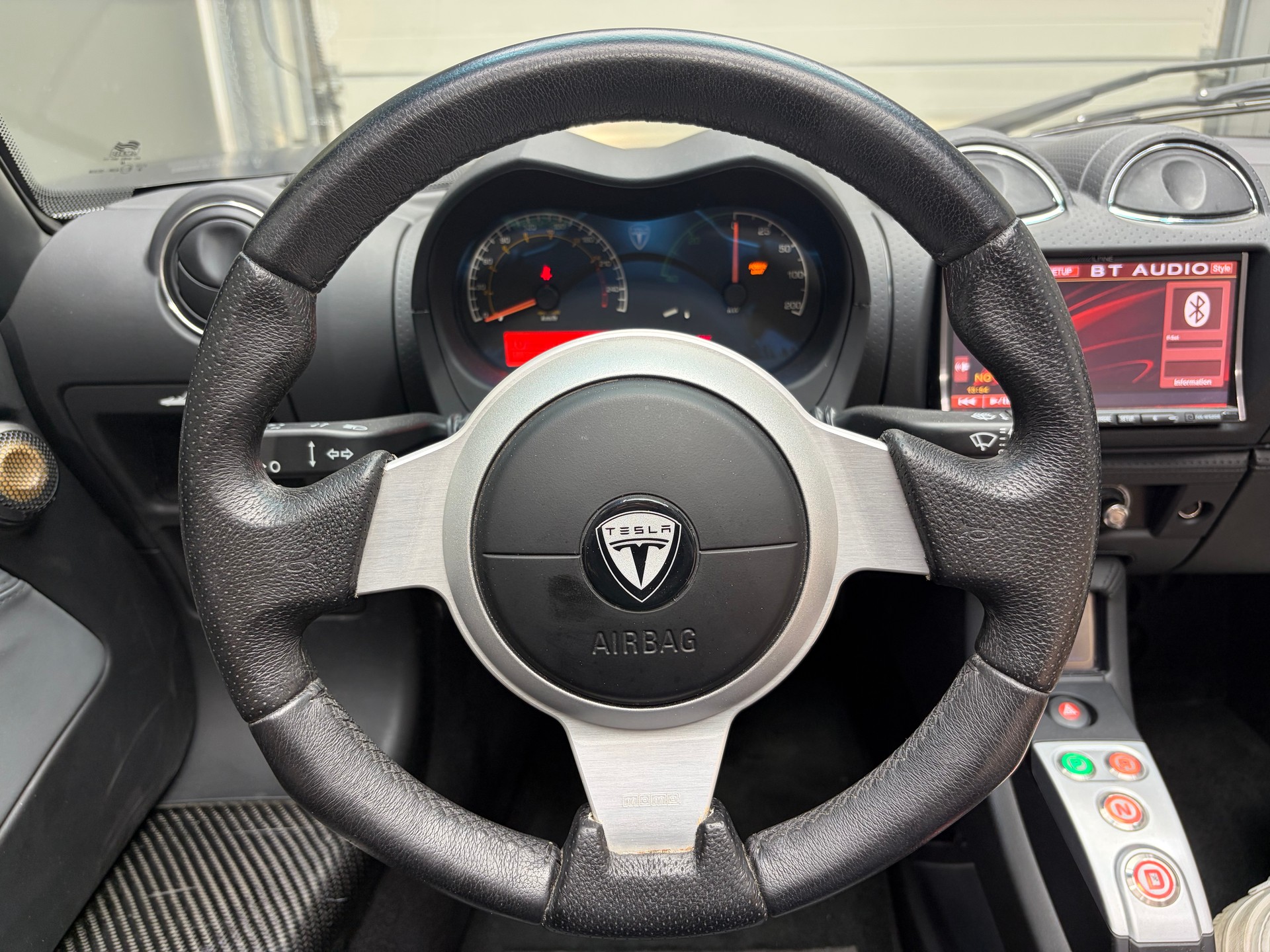TESLA Roadster-image-14