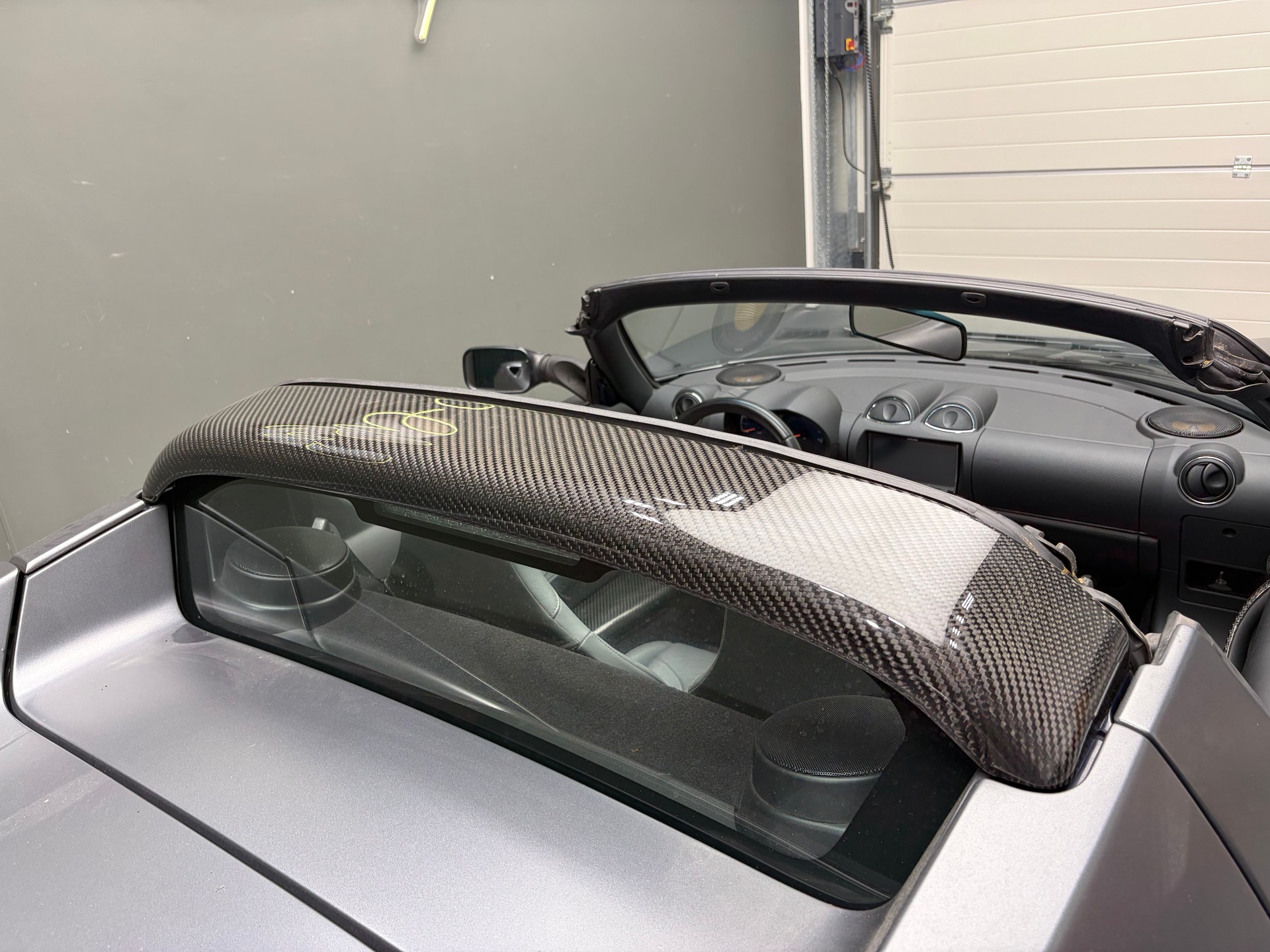 TESLA Roadster-image-22