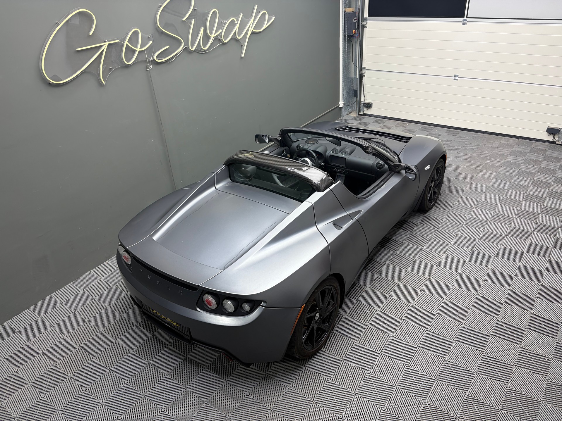 TESLA Roadster-image-4