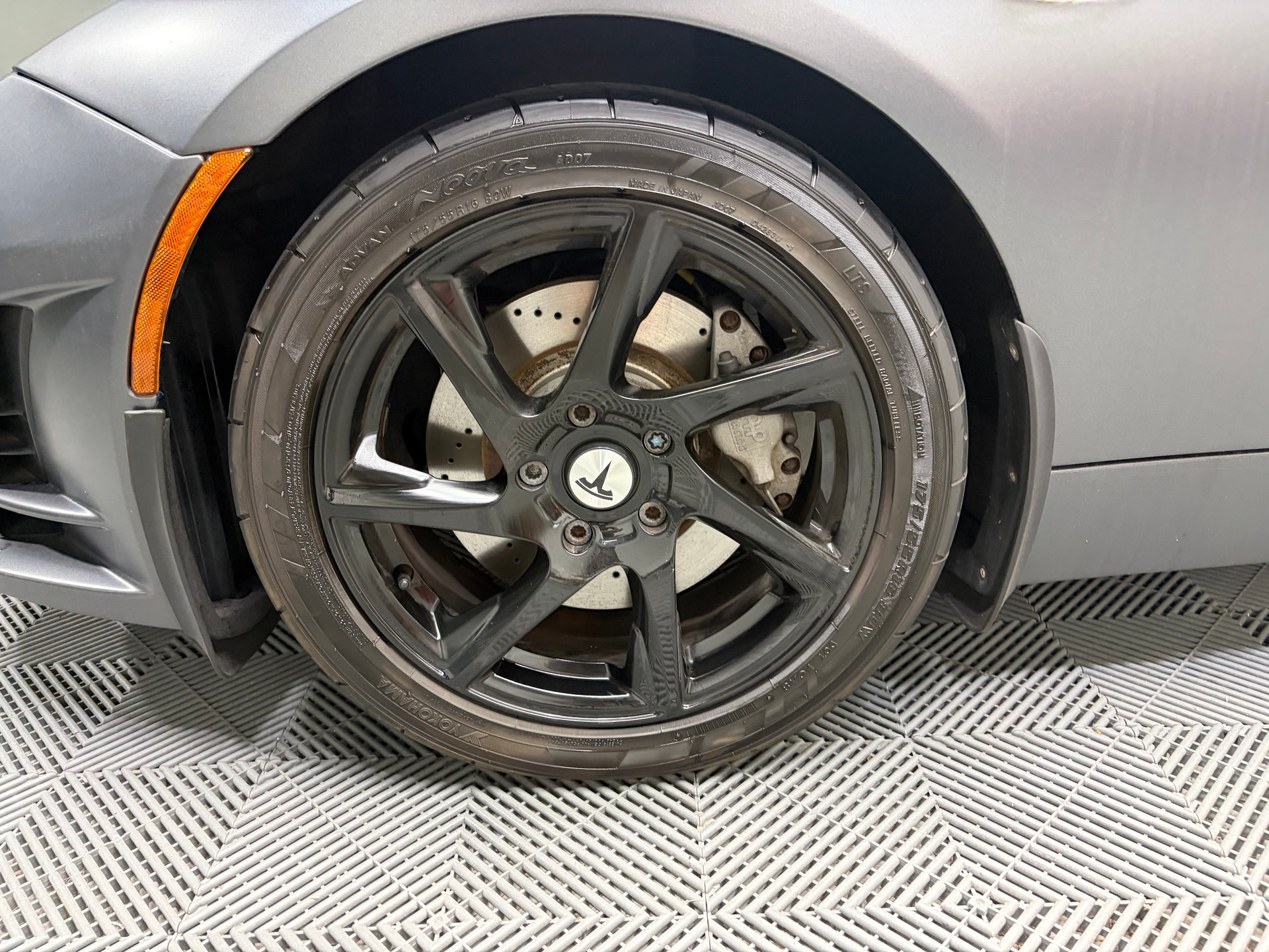 TESLA Roadster-image-25