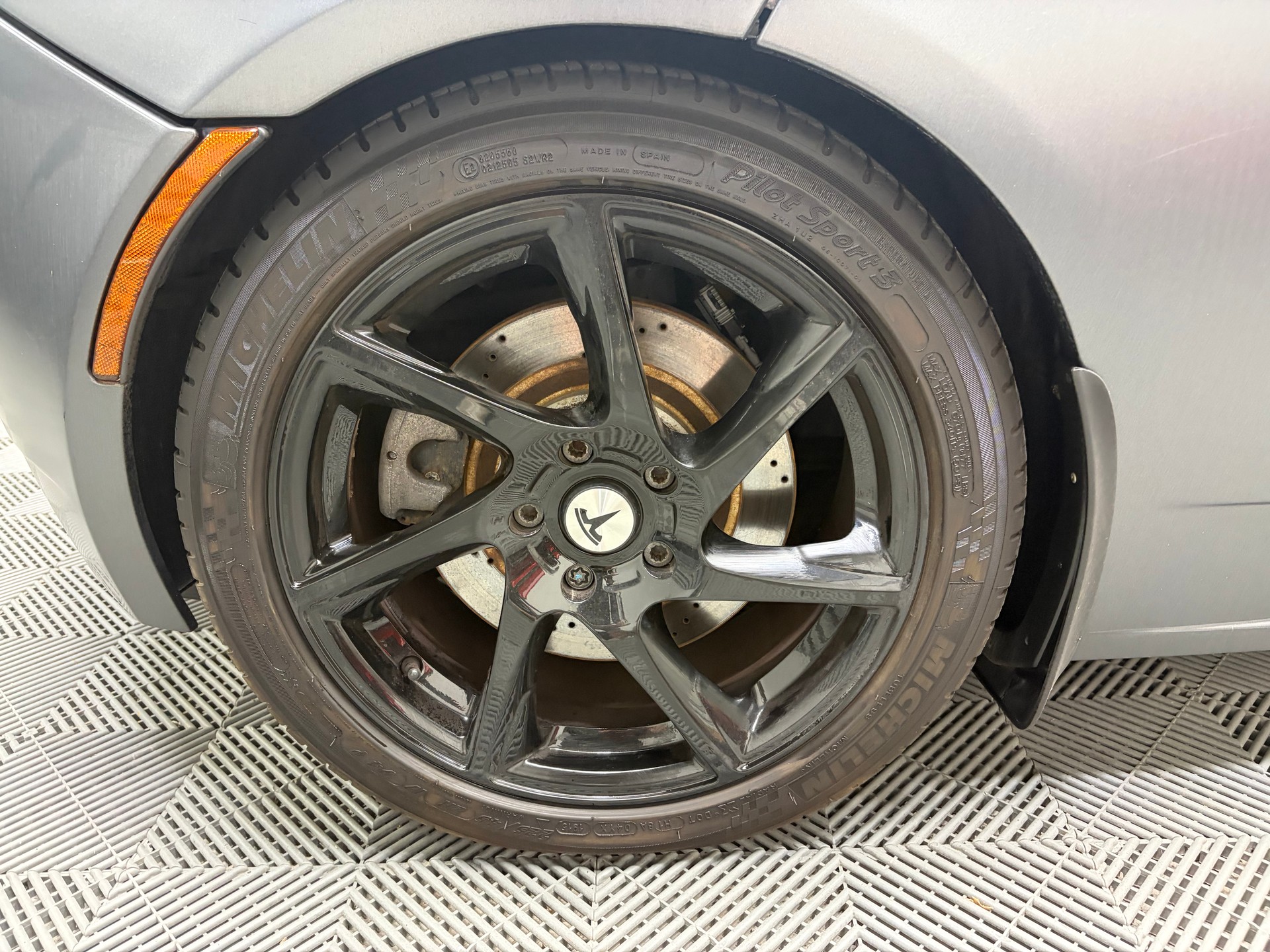 TESLA Roadster-image-27