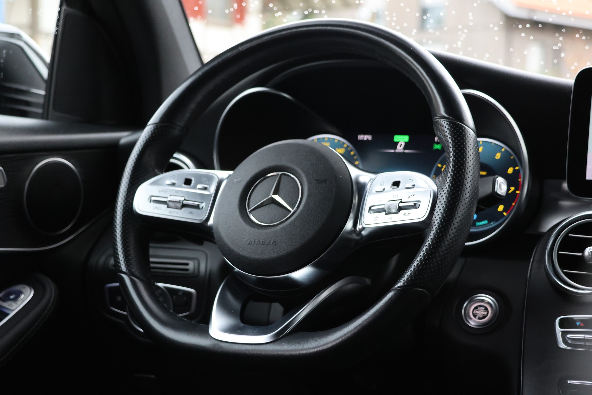 MERCEDES-BENZ GLC Coupé 200 AMG Line 4Matic 9G-Tronic (CH)-image-13