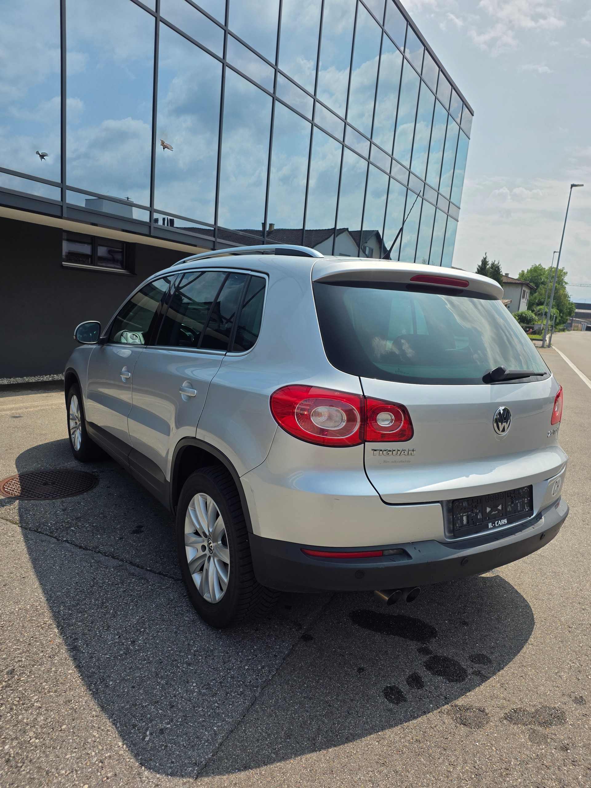 VW Tiguan 2.0 TDI Sport&Style Tiptronic-image-7