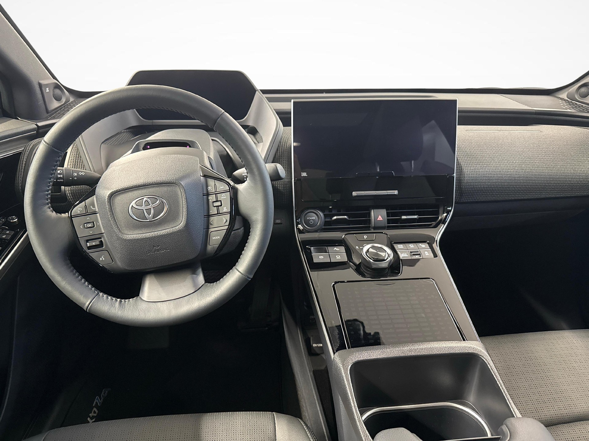 TOYOTA bZ4X Premium AWD-image-8