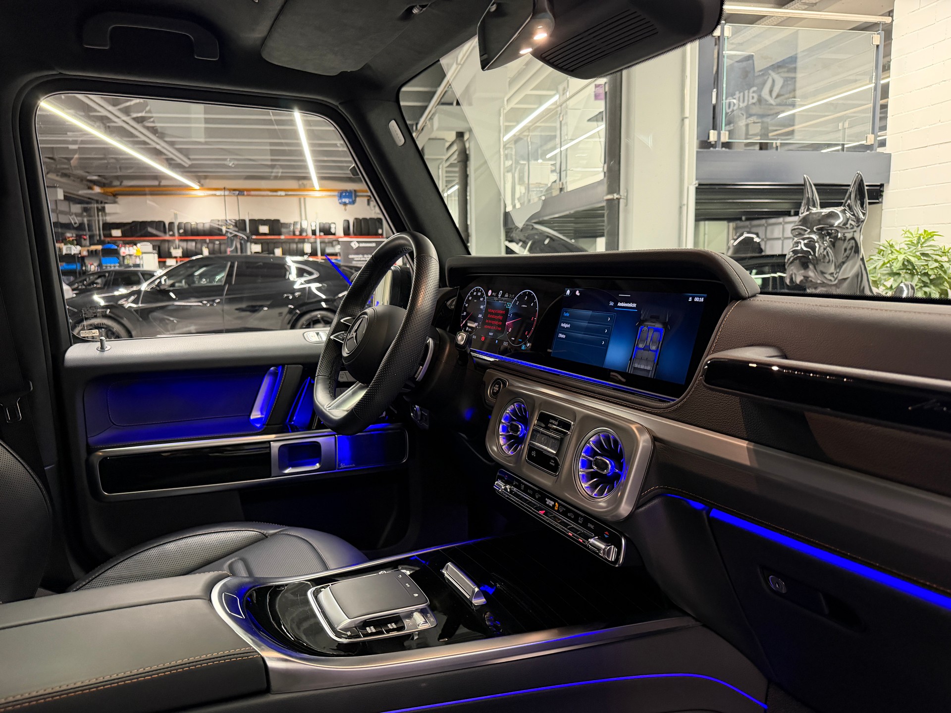 MERCEDES-BENZ G 450 d AMG Line *CH-Auto*Werksgarantie bis 04.2028*Gratis Service*Exclusive Line Interieur*AHK*-image-13