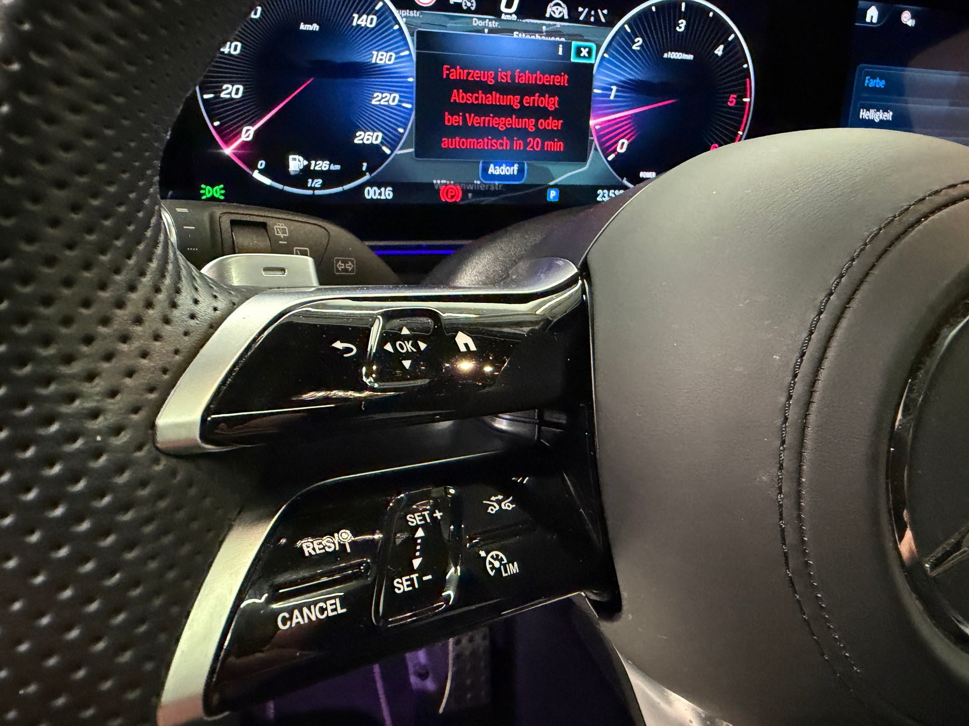 MERCEDES-BENZ G 450 d AMG Line *CH-Auto*Werksgarantie bis 04.2028*Gratis Service*Exclusive Line Interieur*AHK*-image-16