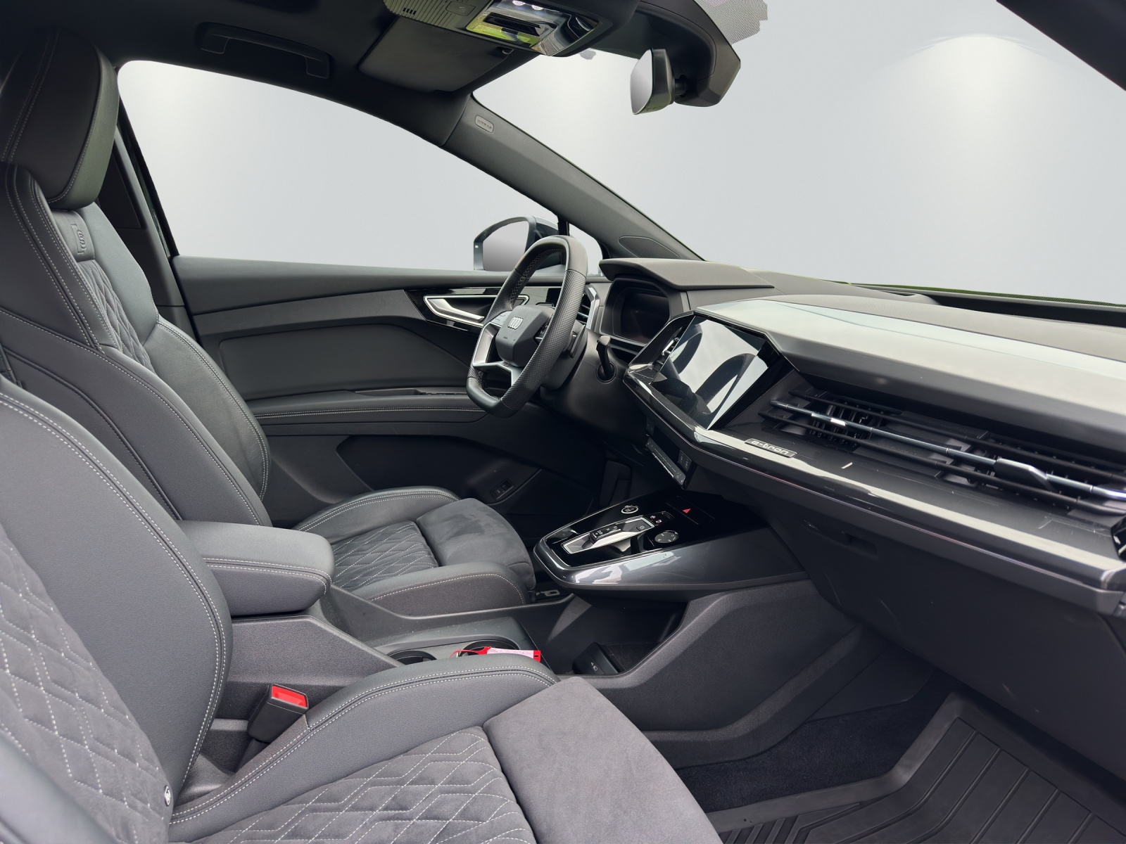 AUDI Q4 Sportback e-tron 50 quattro-image-7