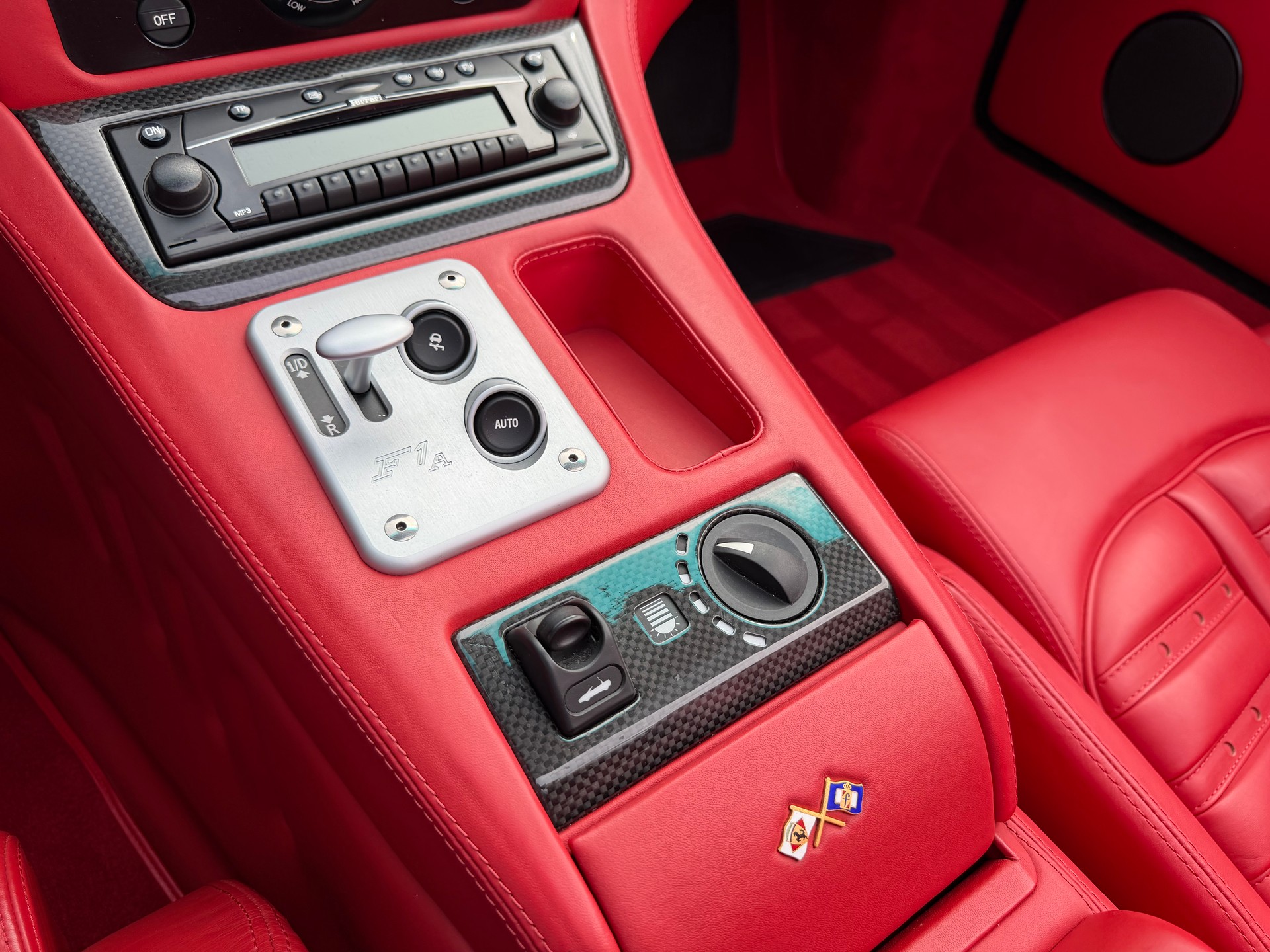 FERRARI 575 Superamerica-image-17