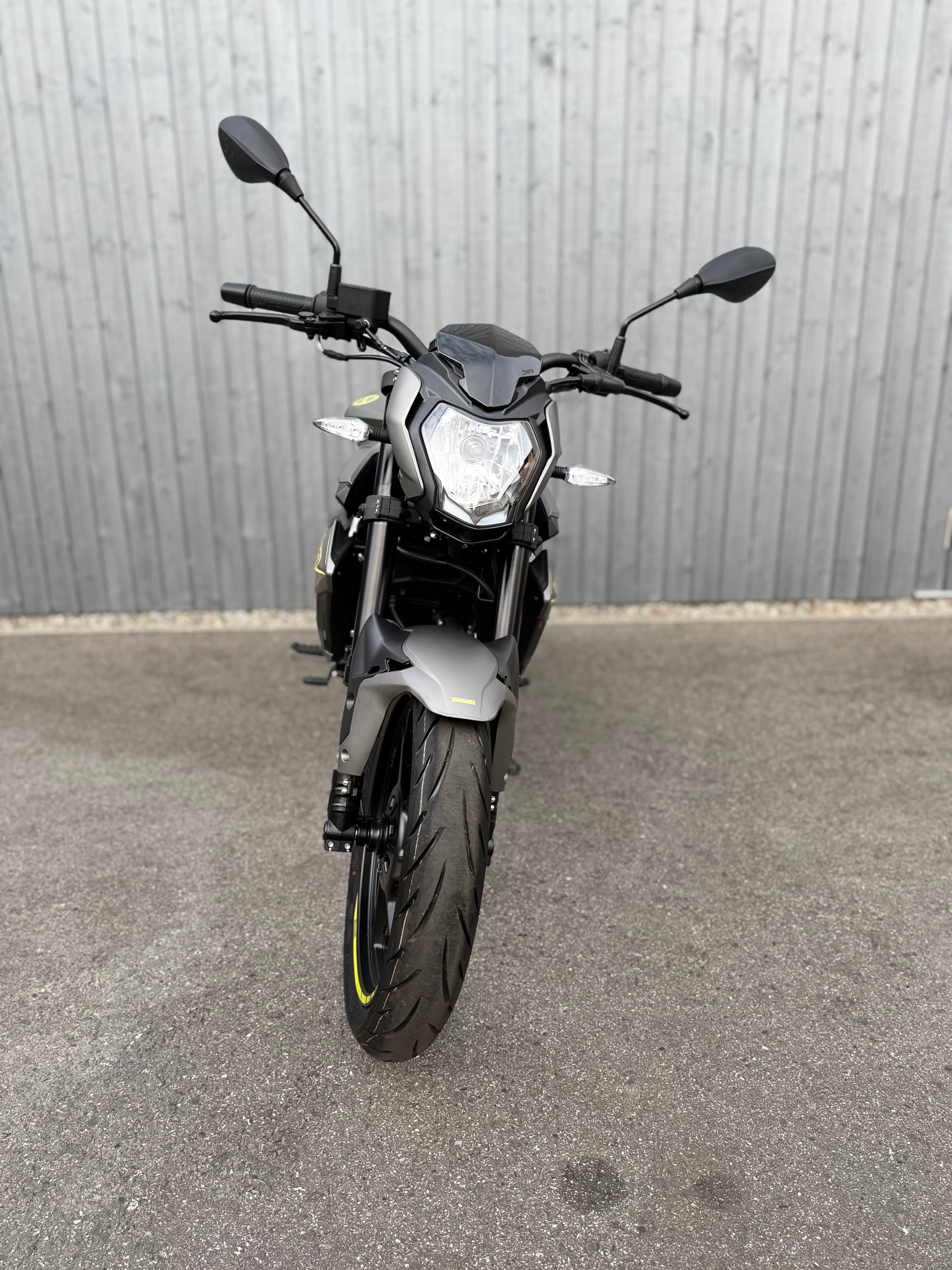 BENELLI BN 125-showroom-element-2