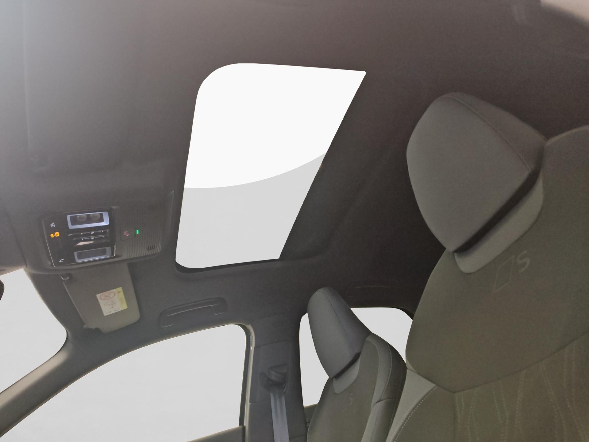 AUDI Q3 Sportback TFSI quattro 195 kW S tronic-image-30