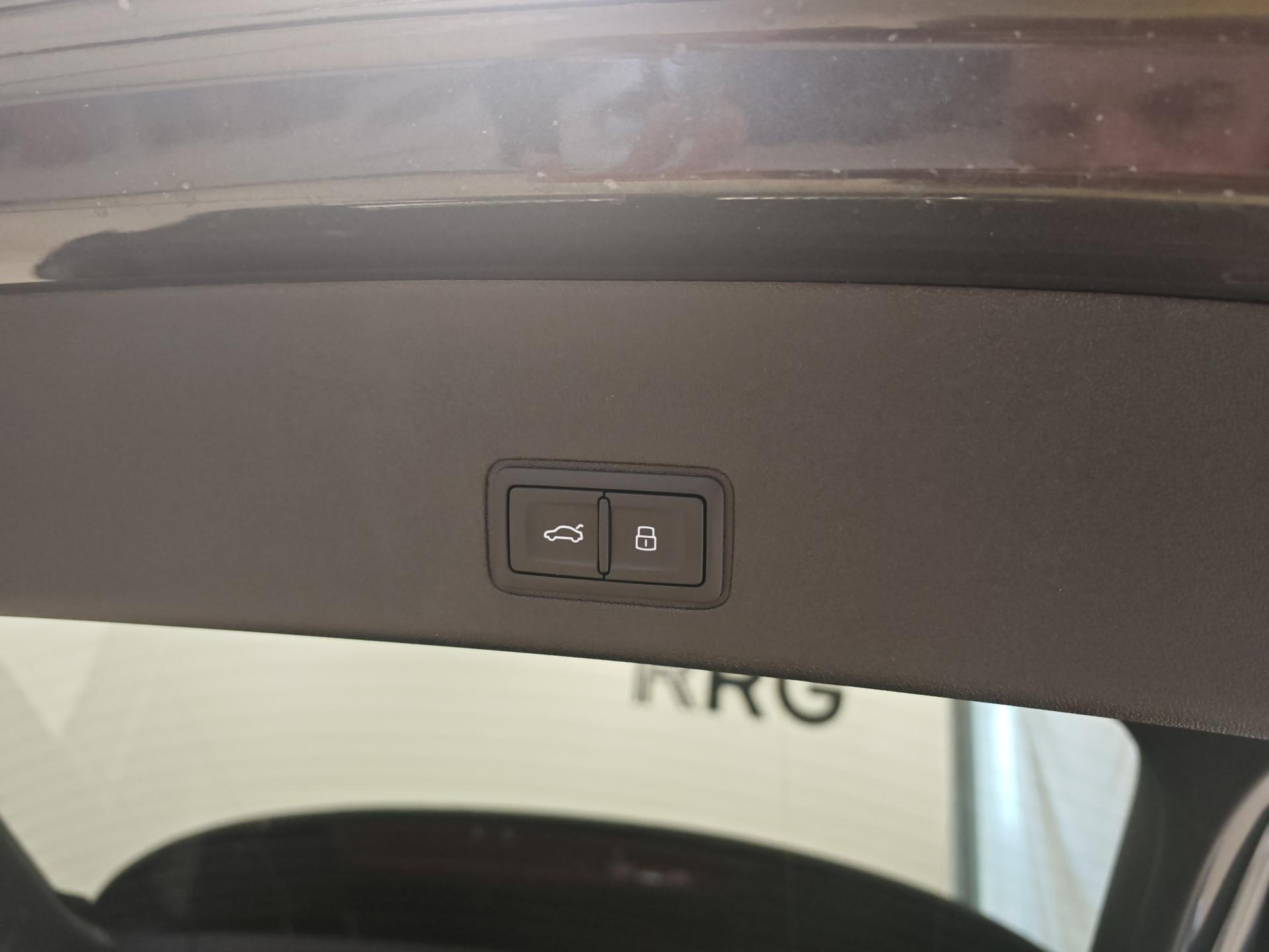 AUDI Q3 Sportback TFSI quattro 195 kW S tronic-image-18