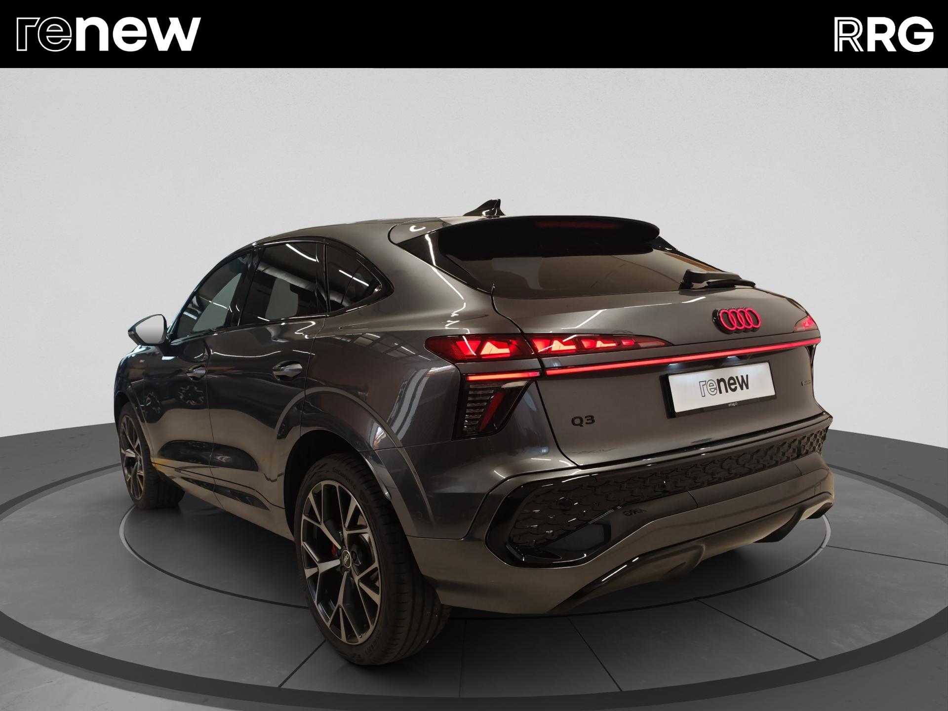 AUDI Q3 Sportback TFSI quattro 195 kW S tronic-image-4