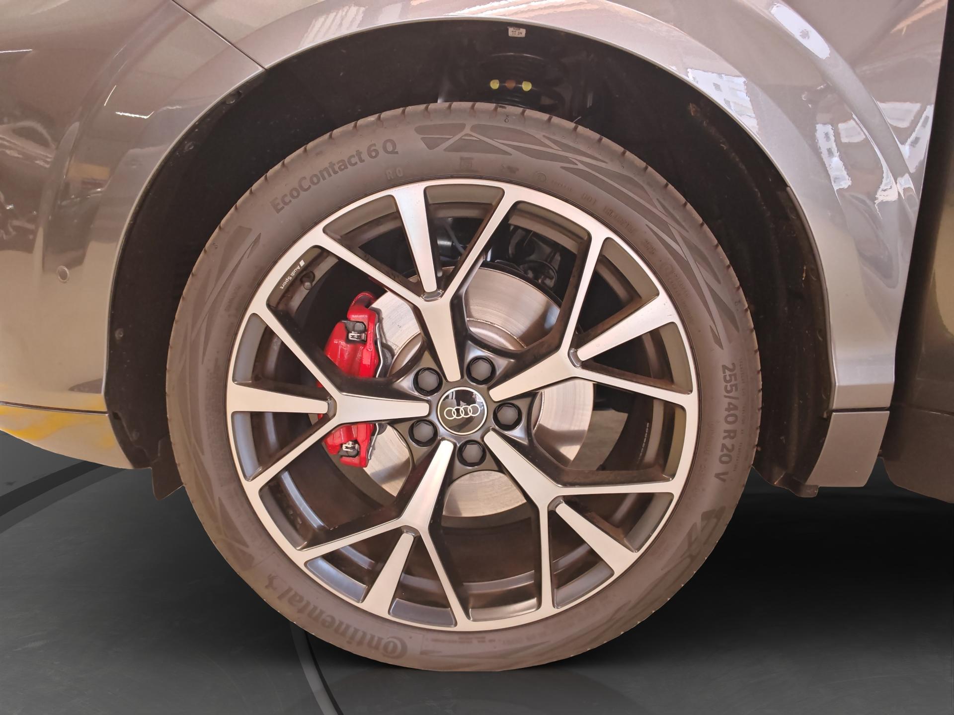AUDI Q3 Sportback TFSI quattro 195 kW S tronic-image-27