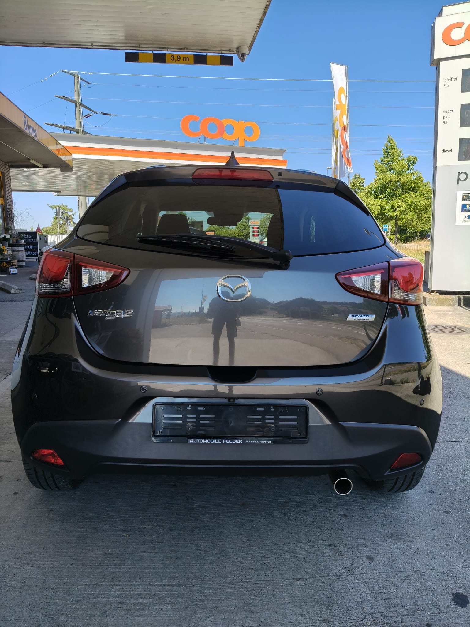 MAZDA 2 SKYACTIV-G 115 Revolution-image-5