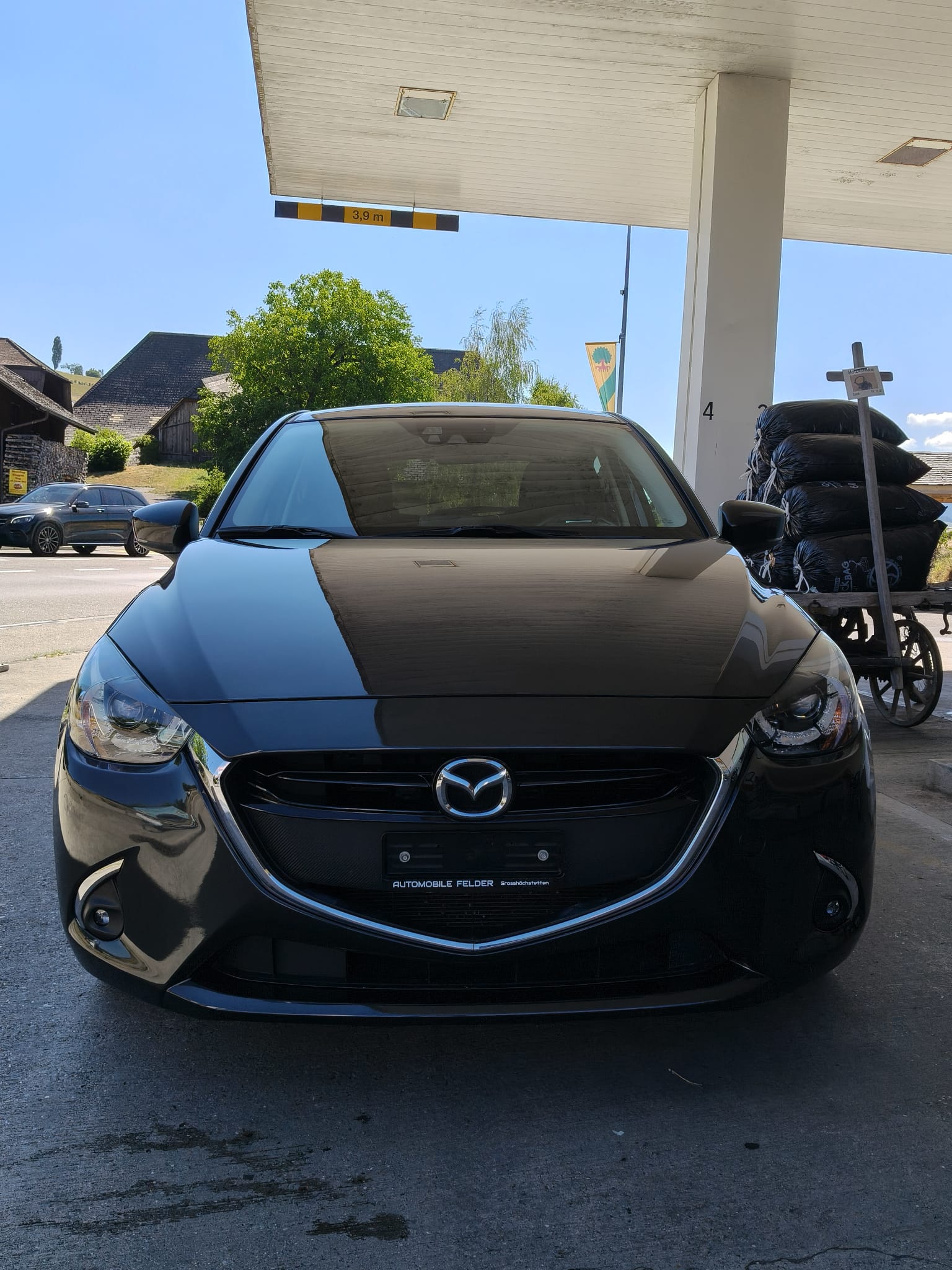 MAZDA 2 SKYACTIV-G 115 Revolution-image-1