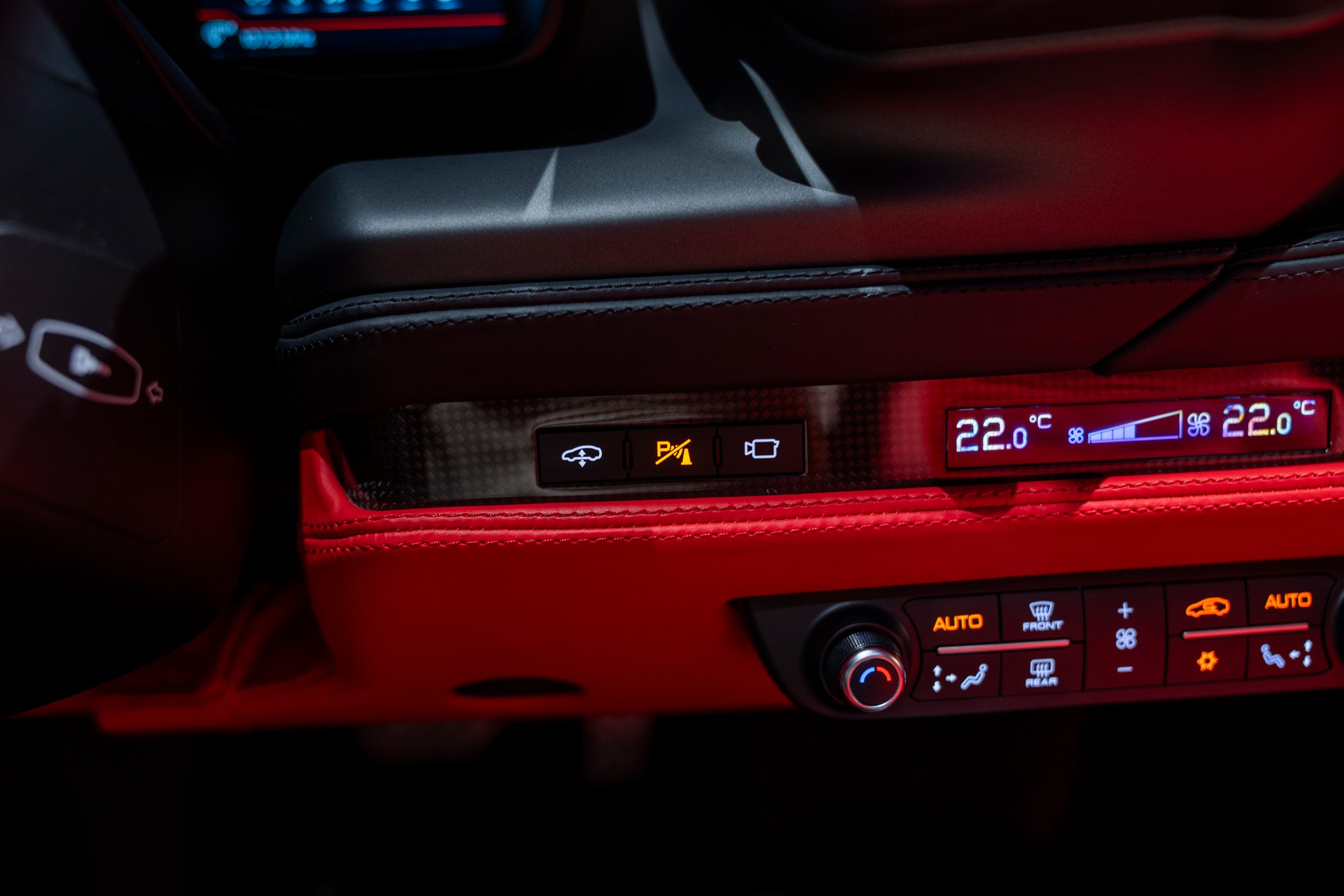 FERRARI F8 Spider-image-13